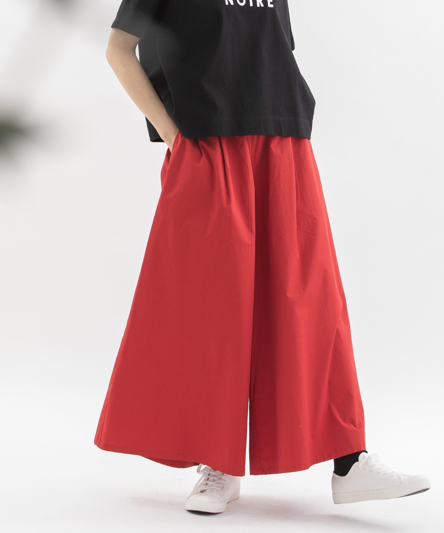 【プードゥドゥ/POU DOU DOU】の綾ダンプフレアーマキシパンツ インテリア・キッズ・メンズ・レディースファッション・服の通販 founy(ファニー) 　ファッション　Fashion　レディースファッション　Fashion for Women　パンツ　Pants & Trousers　くるぶし　Ankle-Length　シンプル　Simple, Minimal　スカラップ　Scallop, Scalloped Edge　スマート　Smart, Elegant　定番　Standard, Basic Item　フォルム　Silhouette, Form　プリント　Print, Printed Pattern　ボトム　Bottoms, Lower Wear　ポケット　Pocket, Pocket Detail　マキシ　Maxi, Full Length　リラックス　Relax, Relaxed Fit　夏　Summer　レッド|ID: prp329100004648265 ipo3291000000033558785