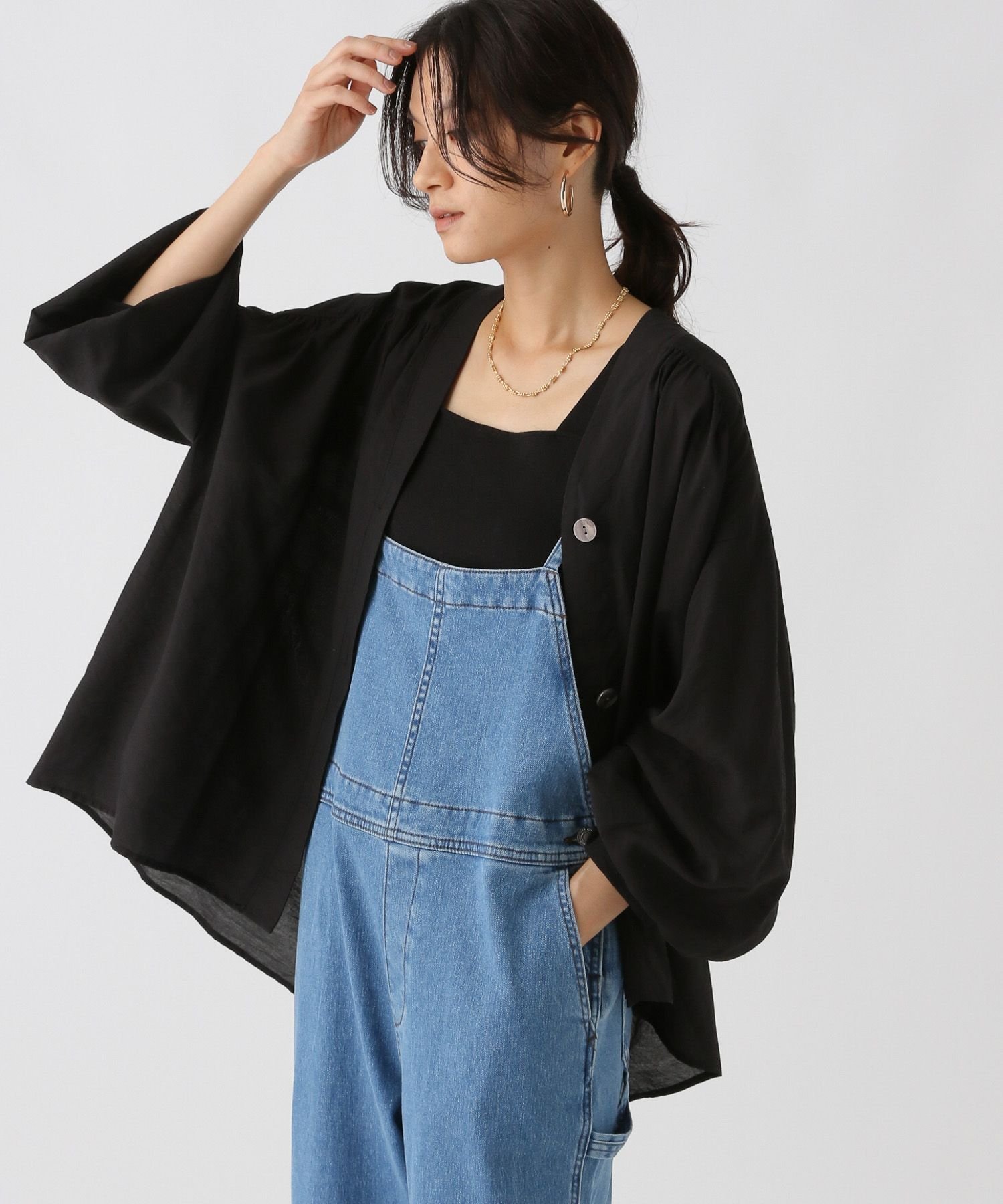 【エルーラ/Elura】のVネックブラウスカーディガン/590647 インテリア・キッズ・メンズ・レディースファッション・服の通販 founy(ファニー) 　ファッション　Fashion　レディースファッション　Fashion for Women　トップス・カットソー　Cut & Sew Tops　カーディガン・羽織り　Layered Style Cardigans　シャツ・ブラウス・オフィスカジュアル　Elegant Blouses & Button-Ups　Vネックトップス　V-Neck Tops / V-Cut Neckline Shirts　ギャザー　Gathered, Ruffled　バランス　Balance, Style Balance　リラックス　Relax, Relaxed Fit　ロング　Long, Long-Length　ブラック09|ID: prp329100004648405 ipo3291000000033560650