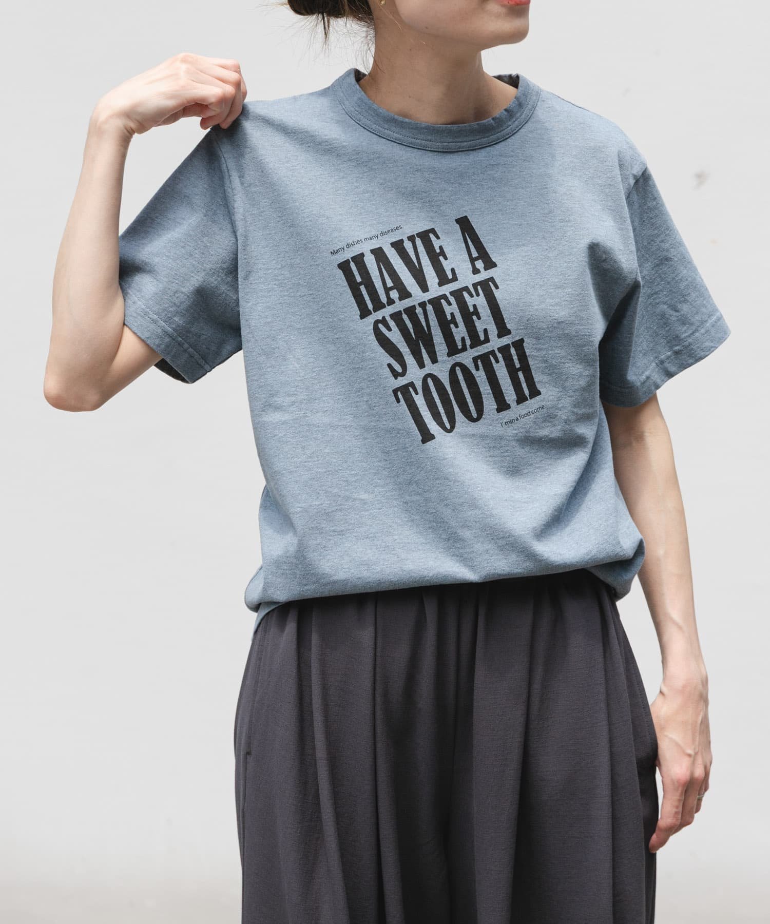 【アーバンリサーチ ドアーズ/URBAN RESEARCH DOORS】のFORK SPOON オーバーダイロゴTシャツ インテリア・キッズ・メンズ・レディースファッション・服の通販 founy(ファニー) 　ファッション　Fashion　レディースファッション　Fashion for Women　トップス・カットソー　Cut & Sew Tops　シャツ・ブラウス・オフィスカジュアル　Elegant Blouses & Button-Ups　ロングTシャツ・Tシャツ　Longline T-Shirts & Tees　2025年　2025　2025春夏・S/S　Spring/Summer 2025 SS25　ベーシック　Basic, Essential　ユーズド　Used, Vintage-Look　人気　Popular, Best Seller　夏　Summer　S/S・春夏　SS, Spring/Summer, Warm Season　秋　Autumn　BLUE|ID: prp329100004648523 ipo3291000000033562249