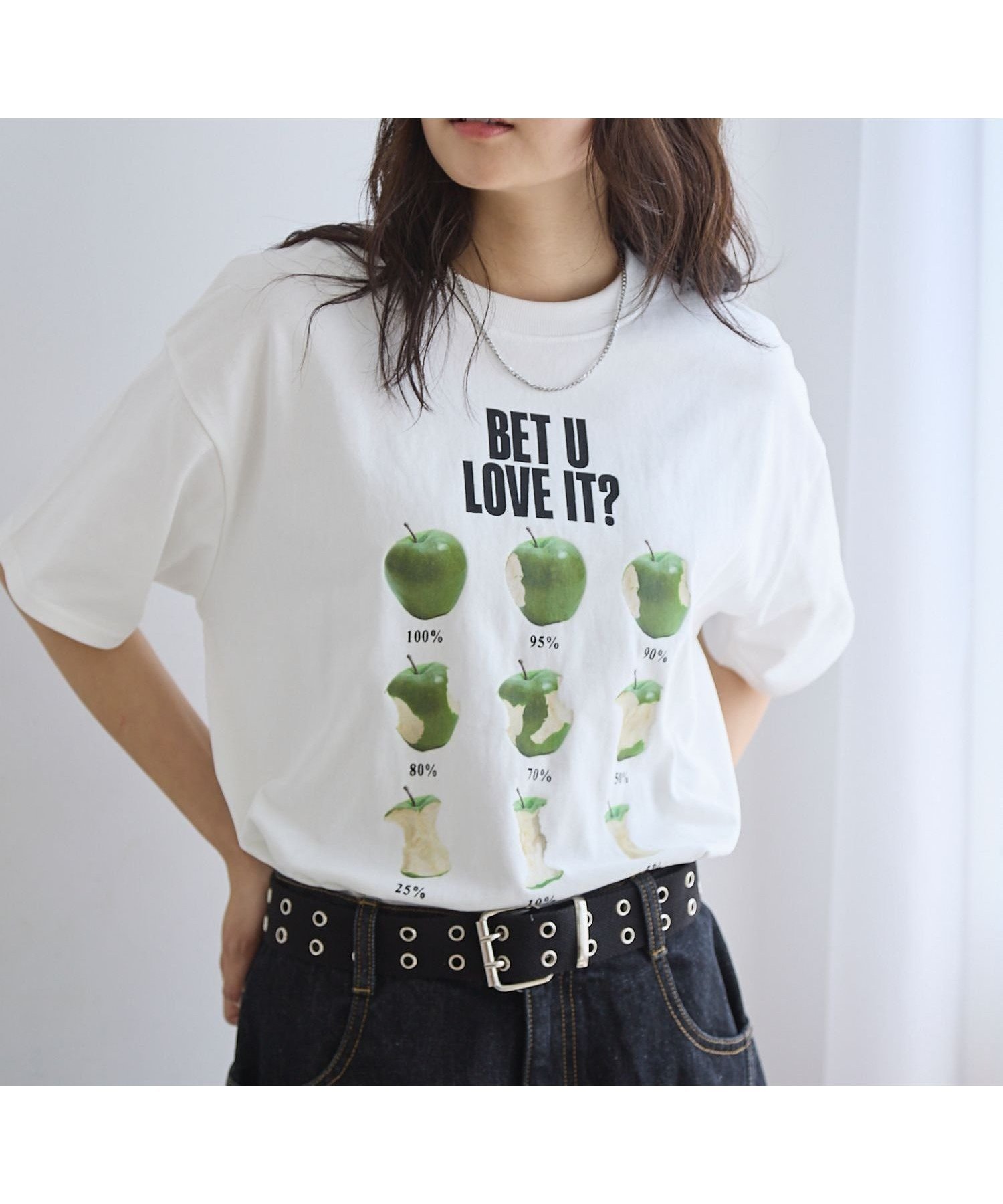 【ページボーイ/PAGEBOY】の【PBLIM】ラインアップルTシャツ インテリア・キッズ・メンズ・レディースファッション・服の通販 founy(ファニー) 　ファッション　Fashion　レディースファッション　Fashion for Women　トップス・カットソー　Cut & Sew Tops　シャツ・ブラウス・オフィスカジュアル　Elegant Blouses & Button-Ups　ロングTシャツ・Tシャツ　Longline T-Shirts & Tees　グラフィック　Graphic, Graphic Design　スラックス　Slacks, Dress Pants　デニム　Denim, Jeans Material　トレンド　Trend, Trending Now　フロント　Front, Front Design　プリント　Print, Printed Pattern　ワイド　Wide, Wide Fit　オフホワイト02|ID: prp329100004648529 ipo3291000000033562328