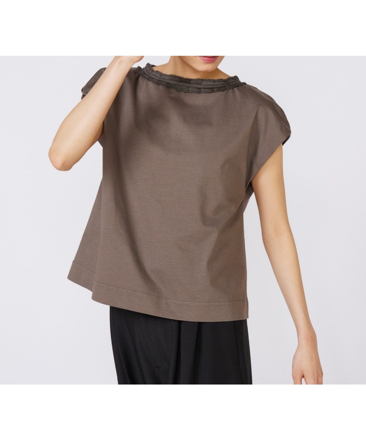 【イネド/INED】のタックフリルカットソー インテリア・キッズ・メンズ・レディースファッション・服の通販 founy(ファニー) 　ファッション　Fashion　レディースファッション　Fashion for Women　トップス・カットソー　Cut & Sew Tops　カットソー・ベーシックTシャツ　Cut-and-Sewn Tops / Stretch Tees & Basics　オーガンジー　Organza Fabric　コンパクト　Compact, Small Size　シルケット　Silket, Silky Cotton　スマート　Smart, Elegant　フェミニン　Feminine, Girly　ボックス　Boxy, Box Shape　モチーフ　Motif, Design Theme　リラックス　Relax, Relaxed Fit　ワイド　Wide, Wide Fit　エレガント 上品　Elegant　モカチャ|ID: prp329100004648634 ipo3291000000033564811