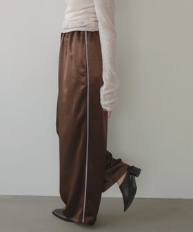 【リアン/Lian】のサテンラインイージーパンツ 人気、トレンドファッション・服の通販 founy(ファニー) ファッション Fashion レディースファッション Fashion for Women パンツ Pants & Trousers サテン Satin, Glossy Fabric |ID:prp329100004648641