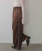 【リアン/Lian】のサテンラインイージーパンツ 人気、トレンドファッション・服の通販 founy(ファニー) ファッション Fashion レディースファッション Fashion for Women パンツ Pants & Trousers サテン Satin, Glossy Fabric thumbnail ブラウン|ID: prp329100004648641 ipo3291000000033564952