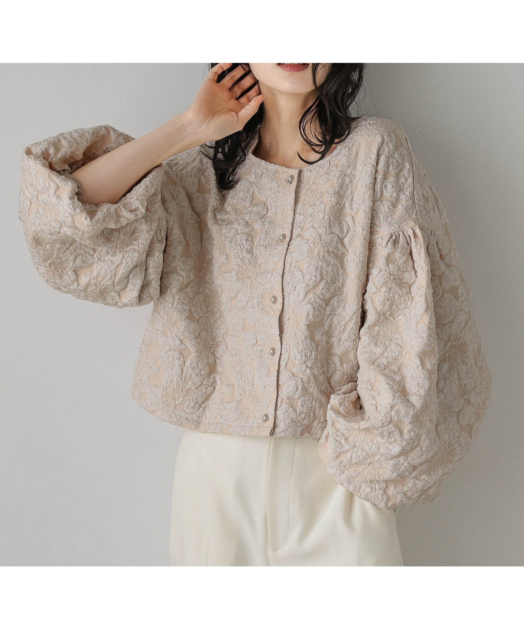 【ラジュール/Lajour】のふくれジャガードブルゾン インテリア・キッズ・メンズ・レディースファッション・服の通販 founy(ファニー) 　ファッション　Fashion　レディースファッション　Fashion for Women　アウター　Coat / Outerwear Collection　ブルゾンジャケット・スポーティアウター　Blouson Jackets　クラシカル　Classical, Vintage-Inspired　ショルダー　Shoulder, Shoulder Strap　スリーブ　Sleeve, Long Sleeve / Short Sleeve　ドロップ　Drop Shoulder, Dropped Style　バルーン　Balloon, Balloon Silhouette　パール　Pearl, Pearl Accent　フェミニン　Feminine, Girly　ブルゾン　Blouson, Bomber Jacket　ヴィンテージ　Vintage Style　エレガント 上品　Elegant　ベージュ|ID: prp329100004648674 ipo3291000000033566134