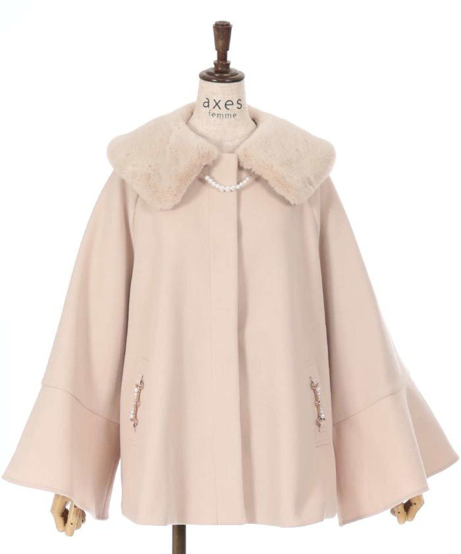 【アクシーズファム/axes femme】のウールライクフレア袖コート インテリア・キッズ・メンズ・レディースファッション・服の通販 founy(ファニー) 　ファッション　Fashion　レディースファッション　Fashion for Women　アウター　Coat / Outerwear Collection　コート・ロングコート・ピーコート　Long Coats, Peacoats & More　2024年　2024　2024-2025秋冬・A/W　Autumn/Winter 2024–25 AW24–25　おすすめ　Recommended / Our Picks　ショート　Short, Short Length　スリーブ　Sleeve, Long Sleeve / Short Sleeve　ティアードスカート　Tiered Skirt, Flounced Skirt　ネックレス　Necklace, Pendant Necklace　パール　Pearl, Pearl Accent　フレア　Flare, Flared　フロント　Front, Front Design　ロング　Long, Long-Length　エレガント 上品　Elegant　ベージュ|ID: prp329100004648708 ipo3291000000033567301