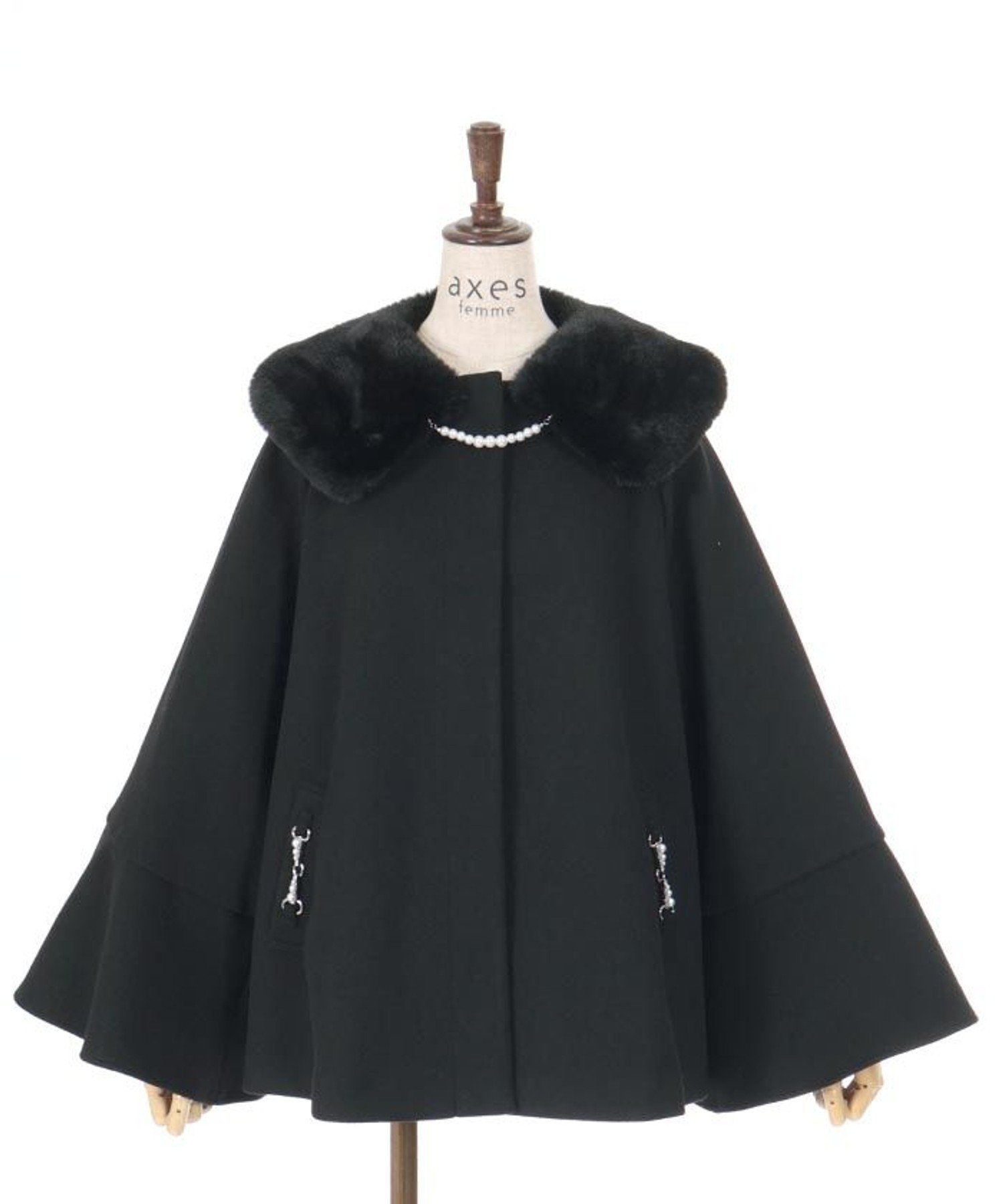 【アクシーズファム/axes femme】のウールライクフレア袖コート インテリア・キッズ・メンズ・レディースファッション・服の通販 founy(ファニー) 　ファッション　Fashion　レディースファッション　Fashion for Women　アウター　Coat / Outerwear Collection　コート・ロングコート・ピーコート　Long Coats, Peacoats & More　2024年　2024　2024-2025秋冬・A/W　Autumn/Winter 2024–25 AW24–25　おすすめ　Recommended / Our Picks　ショート　Short, Short Length　スリーブ　Sleeve, Long Sleeve / Short Sleeve　ティアードスカート　Tiered Skirt, Flounced Skirt　ネックレス　Necklace, Pendant Necklace　パール　Pearl, Pearl Accent　フレア　Flare, Flared　フロント　Front, Front Design　ロング　Long, Long-Length　エレガント 上品　Elegant　黒|ID: prp329100004648708 ipo3291000000033567304