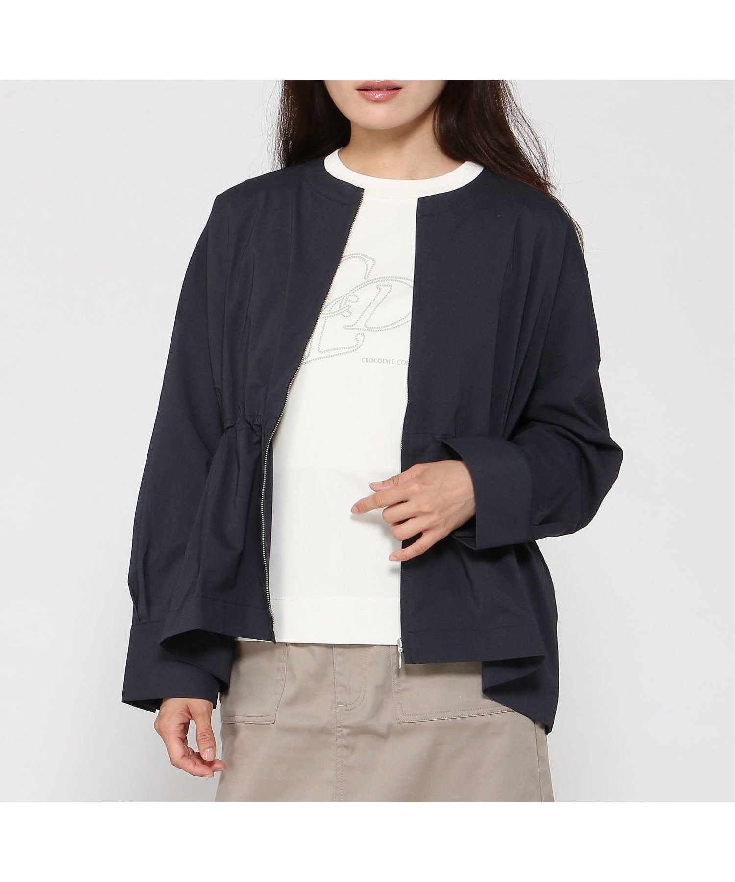 【クロコダイル/CROCODILE】のウエスト ギャザーデザイン ブルゾン インテリア・キッズ・メンズ・レディースファッション・服の通販 founy(ファニー) 　ファッション　Fashion　レディースファッション　Fashion for Women　アウター　Coat / Outerwear Collection　ブルゾンジャケット・スポーティアウター　Blouson Jackets　ギャザー　Gathered, Ruffled　ストール　Stole, Wrap　ドローコード　Drawcord, Drawstring Cord　ブルゾン　Blouson, Bomber Jacket　チャコール|ID: prp329100004648739 ipo3291000000033568316