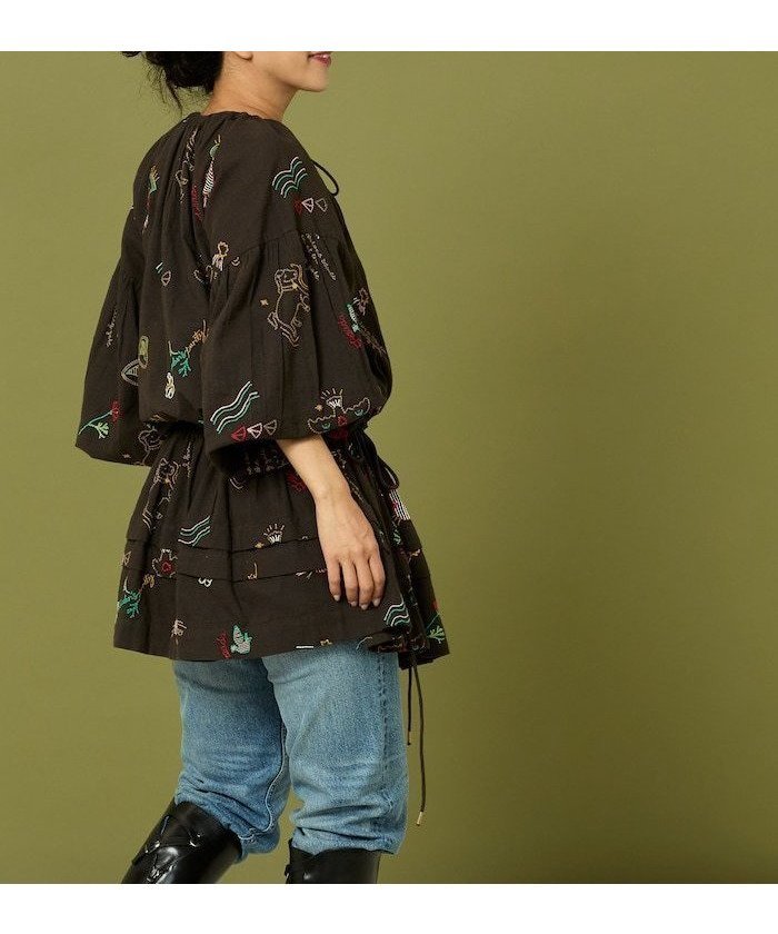 【フリークスストア/FREAK'S STORE】のモチーフ刺繍 柄 ワンピース 25AW インテリア・キッズ・メンズ・レディースファッション・服の通販 founy(ファニー) 　ファッション　Fashion　レディースファッション　Fashion for Women　ワンピース　Dresses　2025年　2025　2025-2026秋冬・A/W　Autumn/Winter 2025–26 AW25–26　冬　Winter / This Winter　インド　Indian Textile　コレクション　Collection, Seasonal Line　チュニック　Tunic, Long Top　パターン　Pattern, Design Print　ブラウジング　Blouson Silhouette, Cinched Waist　ボトム　Bottoms, Lower Wear　ポケット　Pocket, Pocket Detail　モチーフ　Motif, Design Theme　リラックス　Relax, Relaxed Fit　A/W・秋冬　Autumn/Winter　ブラック|ID: prp329100004648743 ipo3291000000033568428