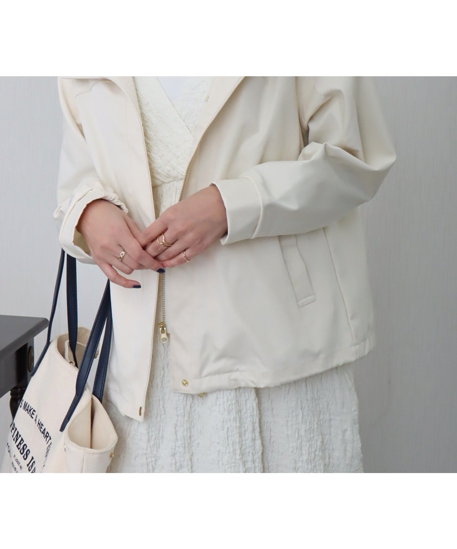 【リベルモア/libelle more】のテフロン加工 E/ツイル マウンテンパーカー 人気、トレンドファッション・服の通販 founy(ファニー) 　ファッション　Fashion　レディースファッション　Fashion for Women　トップス・カットソー　Cut & Sew Tops　レディースパーカー・カジュアルフーディー　Casual Hoodies & Sweatshirts　ツイル　Twist, Twisted Detail　パーカー　Hoodie, Parka　ベーシック　Basic, Essential　エレガント 上品　Elegant　切替　Switching, Contrast Panel　 other-1|ID: prp329100004648760 ipo3291000000033568932