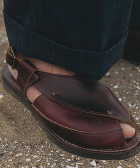 【ビームス/BEAMS / MEN】のKOVALAM / 別注 X-STRAP SANDAL CHROMEXCEL 人気、トレンドファッション・服の通販 founy(ファニー) ファッション Fashion メンズファッション Fashion for Men イタリア Italy インド Indian Textile クッション Cushion, Throw Pillow サンダル Sandals, Summer Shoes シューズ Shoes, Footwear ソックス Socks, Hosiery バランス Balance, Style Balance ビーチ Beach, Seaside フォルム Silhouette, Form 別注 Limited Edition, Custom Order リゾート Resort, Vacation Style A/W・秋冬 Autumn/Winter 日本製 Made In Japan |ID:prp329100004648935