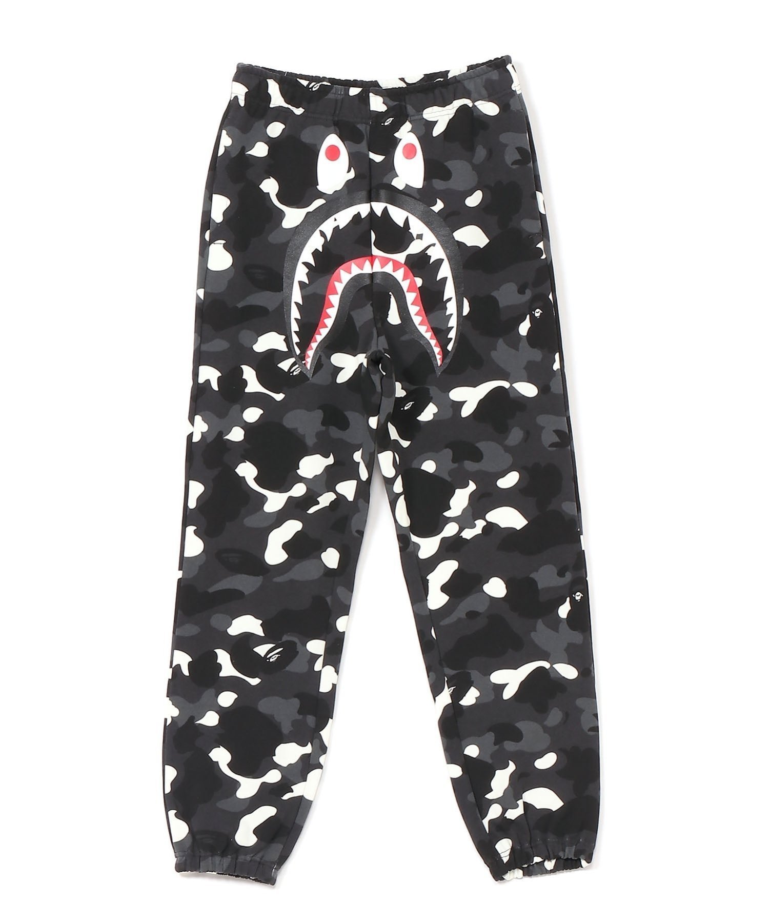 【アベイシングエイプ/A BATHING APE / MEN】のCITY CAMO SHARK RELAXED FIT SWEATPANTS 人気、トレンドファッション・服の通販 founy(ファニー) 　ファッション　Fashion　メンズファッション　Fashion for Men　ボトムス　Bottoms　ドローコード　Drawcord, Drawstring Cord　フロント　Front, Front Design　プリント　Print, Printed Pattern　モチーフ　Motif, Design Theme　ラバー　Rubber, Rubber Sole　 other-1|ID: prp329100004649010 ipo3291000000033574302