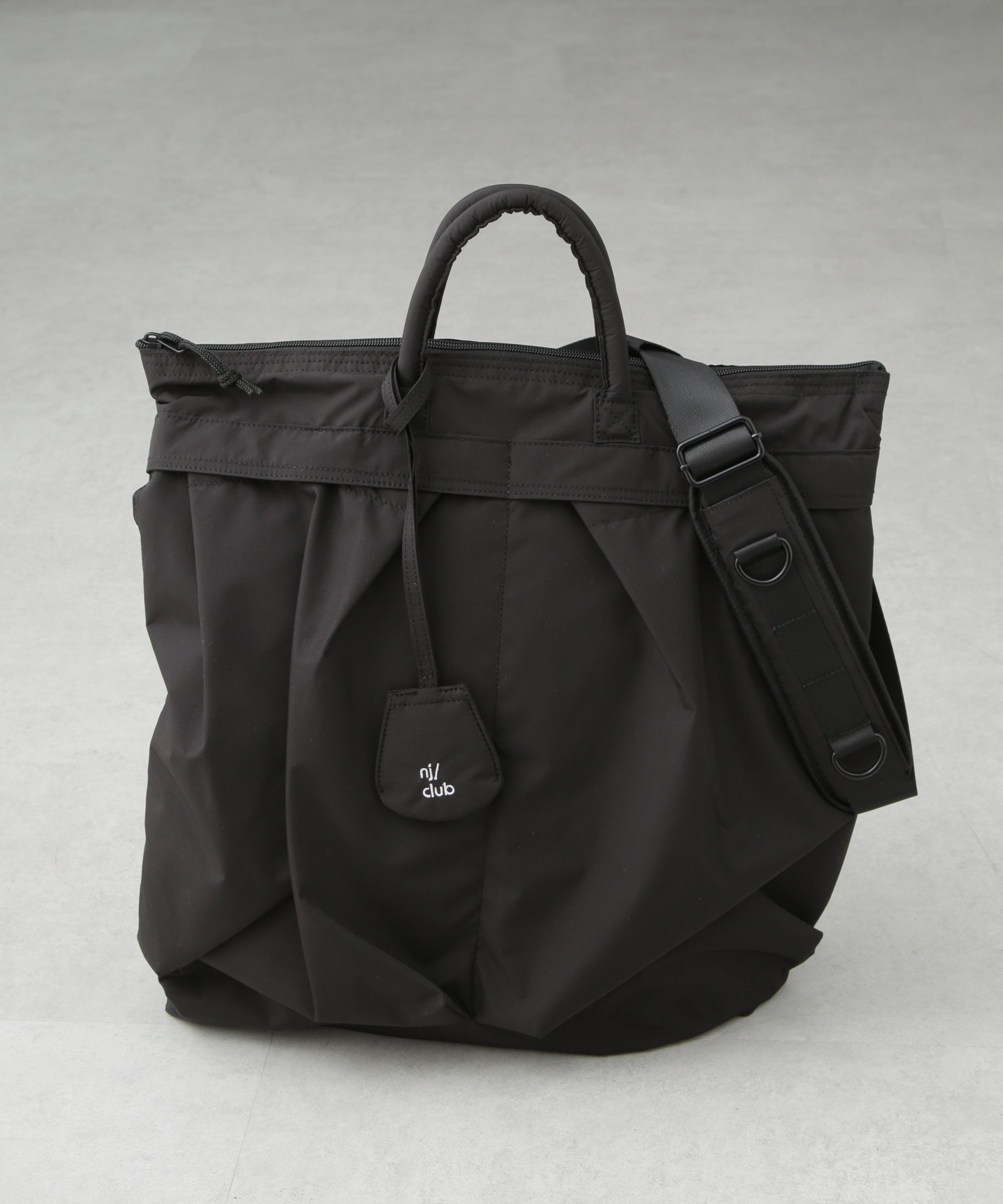 【ナノ ユニバース/nano universe / MEN】の「NJ/CLUB」 SML別注ヘルメットバッグ 人気、トレンドファッション・服の通販 founy(ファニー) 　ファッション　Fashion　メンズファッション　Fashion for Men　バッグ　Bags　コーティング　Coating, Coated Finish　軽量　Lightweight, Ultra Light　シンプル　Simple, Minimal　スマート　Smart, Elegant　セットアップ　Set-Up, Coordinated Outfit　トレンド　Trend, Trending Now　フロント　Front, Front Design　ポケット　Pocket, Pocket Detail　ポーチ　Pouch, Small Case　別注　Limited Edition, Custom Order　ワーク　Workwear, Utility Style　おすすめ　Recommended / Our Picks　ビジネス 仕事 通勤　Business / Work / Commuting　2025年　2025　2025-2026秋冬・A/W　Autumn/Winter 2025–26 AW25–26　 other-1|ID: prp329100004649031 ipo3291000000033574719