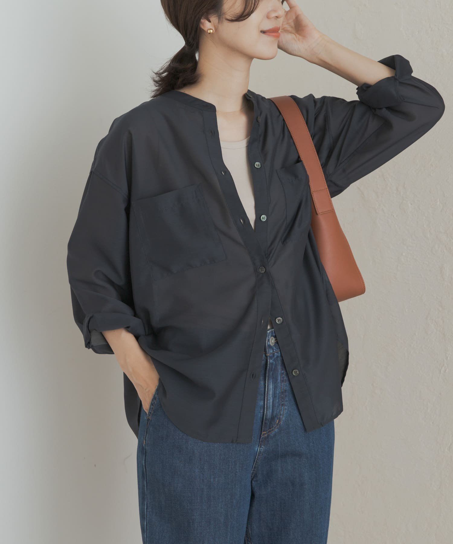 【アーバンリサーチ ドアーズ/URBAN RESEARCH DOORS】のシアーバンドカラーシャツ インテリア・キッズ・メンズ・レディースファッション・服の通販 founy(ファニー) 　ファッション　Fashion　レディースファッション　Fashion for Women　トップス・カットソー　Cut & Sew Tops　シャツ・ブラウス・オフィスカジュアル　Elegant Blouses & Button-Ups　2025年　2025　2025-2026秋冬・A/W　Autumn/Winter 2025–26 AW25–26　冬　Winter / This Winter　シアー　Sheer, See-Through　タンク　Tank Top, Sleeveless Top　デニム　Denim, Jeans Material　バランス　Balance, Style Balance　ベーシック　Basic, Essential　ルーズ　Loose, Oversized　夏　Summer　秋　Autumn　A/W・秋冬　Autumn/Winter　NAVY|ID: prp329100004649042 ipo3291000000033889426