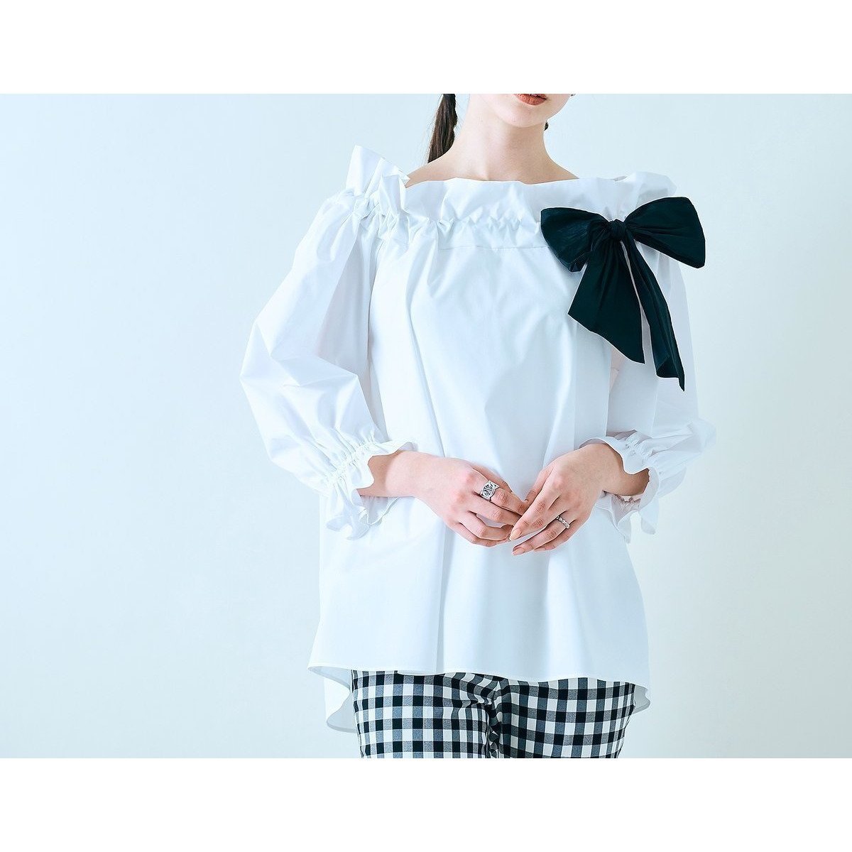 【ローズティアラ/Rose Tiara】のビックリボンプルオーバー/M-StyleLuxeコラボ インテリア・キッズ・メンズ・レディースファッション・服の通販 founy(ファニー) 　ファッション　Fashion　レディースファッション　Fashion for Women　トップス・カットソー　Cut & Sew Tops　カジュアルプルオーバー・ニットトップス　Pullovers & Knit Tops / Casual Pullovers　コラボ　Collaboration, Collab　スタンダード　Standard, Basic　スマート　Smart, Elegant　チェック　Check, Plaid, Tartan　バランス　Balance, Style Balance　フェミニン　Feminine, Girly　フリル　Frill, Ruffle　プリント　Print, Printed Pattern　ポケット　Pocket, Pocket Detail　リボン　Ribbon, Bow　オフ|ID: prp329100004649273 ipo3291000000033578846