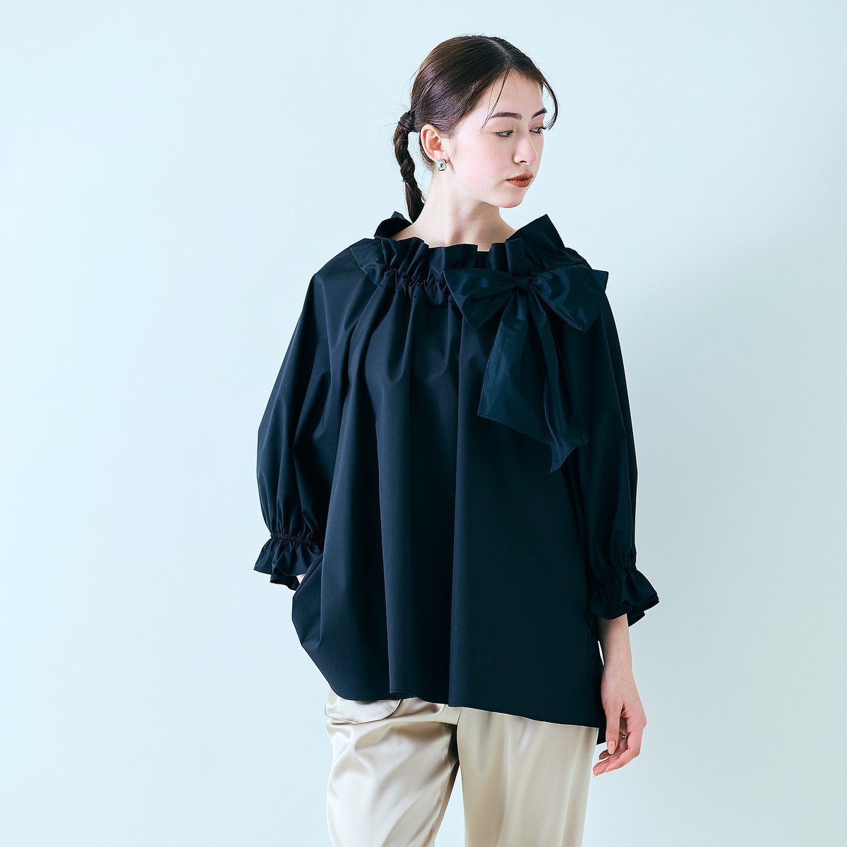 【ローズティアラ/Rose Tiara】のビックリボンプルオーバー/M-StyleLuxeコラボ インテリア・キッズ・メンズ・レディースファッション・服の通販 founy(ファニー) 　ファッション　Fashion　レディースファッション　Fashion for Women　トップス・カットソー　Cut & Sew Tops　カジュアルプルオーバー・ニットトップス　Pullovers & Knit Tops / Casual Pullovers　コラボ　Collaboration, Collab　スタンダード　Standard, Basic　スマート　Smart, Elegant　チェック　Check, Plaid, Tartan　バランス　Balance, Style Balance　フェミニン　Feminine, Girly　フリル　Frill, Ruffle　プリント　Print, Printed Pattern　ポケット　Pocket, Pocket Detail　リボン　Ribbon, Bow　ブラック|ID: prp329100004649273 ipo3291000000033578849