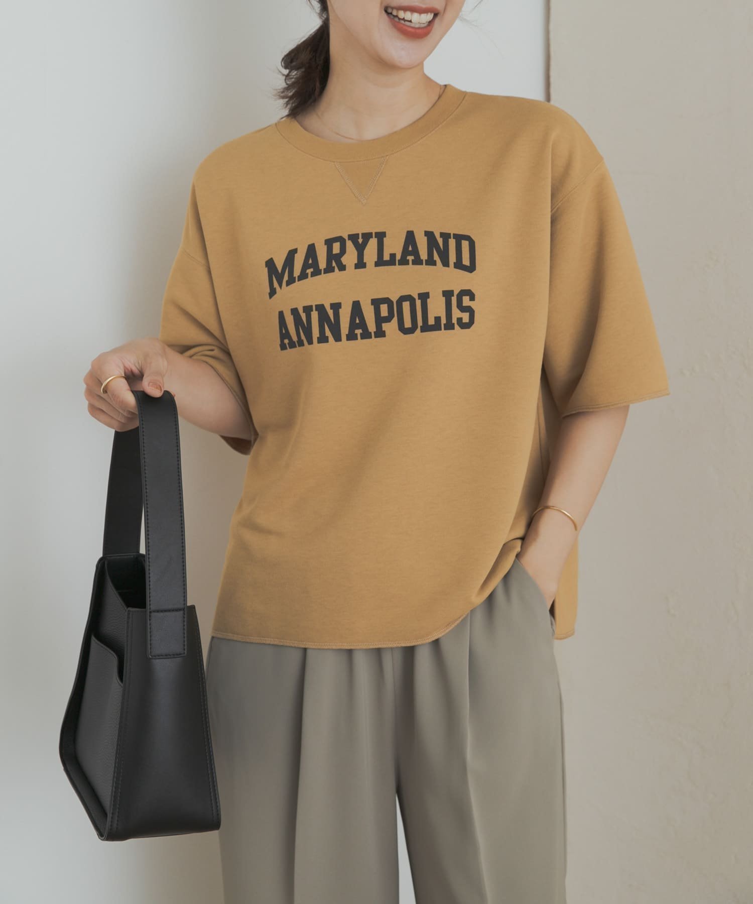 【アーバンリサーチ ドアーズ/URBAN RESEARCH DOORS】の速乾裏毛ロゴプルオーバー インテリア・キッズ・メンズ・レディースファッション・服の通販 founy(ファニー) 　ファッション　Fashion　レディースファッション　Fashion for Women　トップス・カットソー　Cut & Sew Tops　カジュアルプルオーバー・ニットトップス　Pullovers & Knit Tops / Casual Pullovers　2025年　2025　2025春夏・S/S　Spring/Summer 2025 SS25　スウェット / スエット　Sweatshirt, Sweatwear　フロント　Front, Front Design　プリント　Print, Printed Pattern　リラックス　Relax, Relaxed Fit　ワイド　Wide, Wide Fit　吸水　Absorbent, Quick-Dry　夏　Summer　S/S・春夏　SS, Spring/Summer, Warm Season　CAMEL|ID: prp329100004649288 ipo3291000000033579101