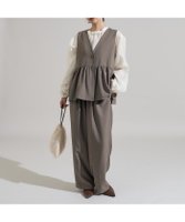 【フリークスストア/FREAK'S STORE】の【3点セットアイテム~トリオットシリーズ~】ペプラムベスト 3ピースセット【限定展開】 25AW 人気、トレンドファッション・服の通販 founy(ファニー) ファッション Fashion レディースファッション Fashion for Women アウター Coat / Outerwear Collection トップス・カットソー Cut & Sew Tops ベスト&ジレ / 重ね着スタイル Vests & Gilets 2025年 2025 2025-2026秋冬・A/W Autumn/Winter 2025–26 AW25–26 冬 Winter / This Winter オケージョン Occasion Wear ジャケット Jacket, Outerwear セットアップ Set-Up, Coordinated Outfit ベスト Vest, Waistcoat ペプラム Peplum, Flared Hem リボン Ribbon, Bow ロング Long, Long-Length ワイド Wide, Wide Fit エレガント 上品 Elegant ビジネス 仕事 通勤 Business / Work / Commuting A/W・秋冬 Autumn/Winter |ID:prp329100004649381