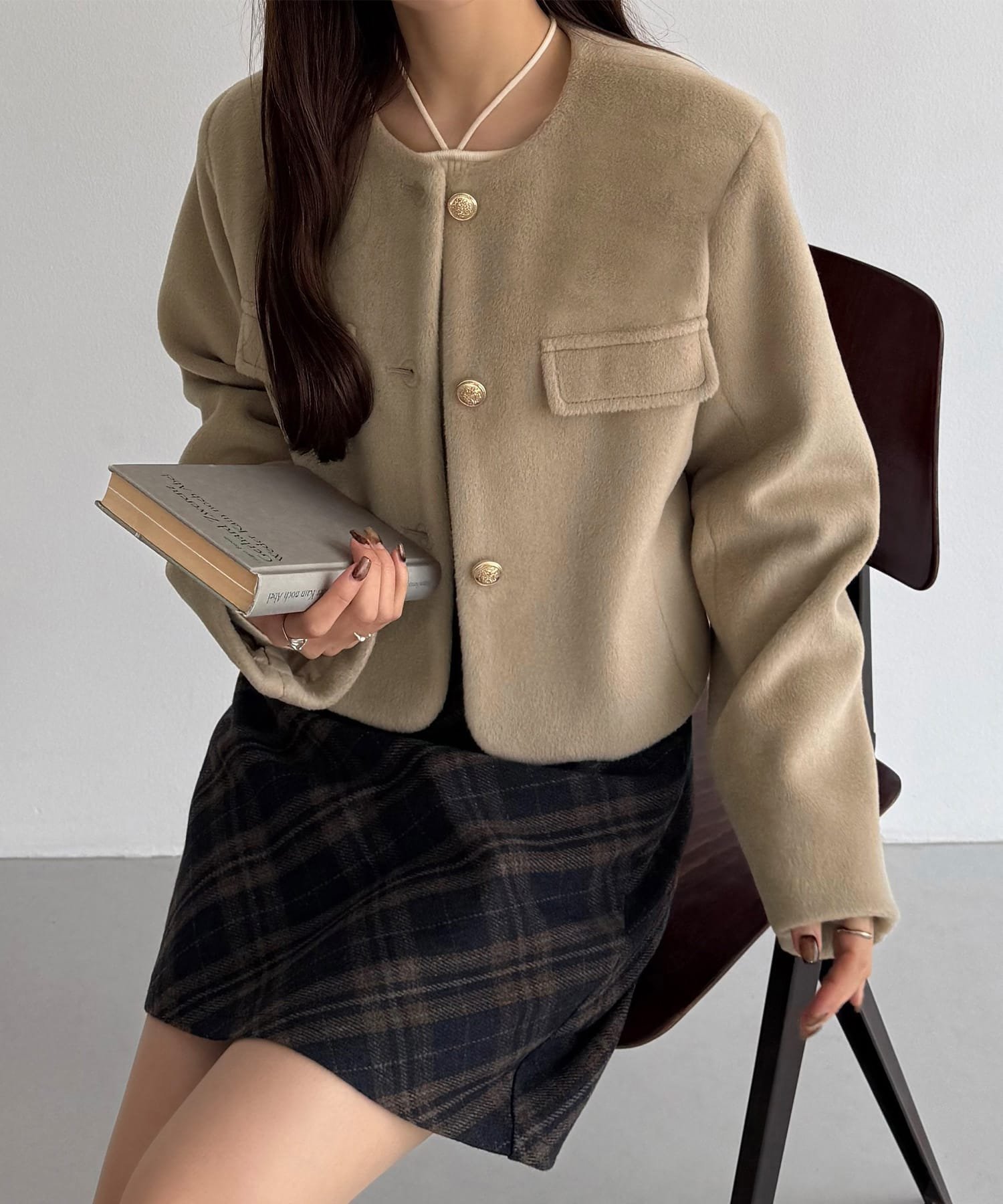 【ジュノア/JUNOAH】のcallautia ウールライクゴールドボタンノーカラージャケット インテリア・キッズ・メンズ・レディースファッション・服の通販 founy(ファニー) 　ファッション　Fashion　レディースファッション　Fashion for Women　アウター　Coat / Outerwear Collection　レディースジャケット・軽アウター　Jackets　ノーカラージャケット / シンプル上品コーデ　Collarless Jackets　グレージュ|ID: prp329100004649448 ipo3291000000033899012
