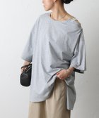 【コロニートゥーワンスリーナイン/COLONY 2139】の肩ボタンビッグシルエットTシャツ 人気、トレンドファッション・服の通販 founy(ファニー) ファッション Fashion レディースファッション Fashion for Women トップス・カットソー Cut & Sew Tops シャツ・ブラウス・オフィスカジュアル Elegant Blouses & Button-Ups ロングTシャツ・Tシャツ Longline T-Shirts & Tees シンプル Simple, Minimal デニム Denim, Jeans Material 定番 Standard, Basic Item ビッグ Big, Oversized フェミニン Feminine, Girly リラックス Relax, Relaxed Fit エレガント 上品 Elegant thumbnail グレー|ID: prp329100004649544 ipo3291000000033582703