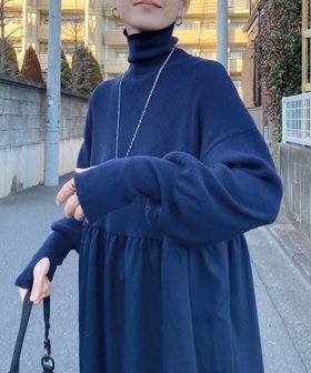 【コーナーズ/CORNERS】の【CORNERS by KR】指穴付きハイネックドッキングワンピース 人気、トレンドファッション・服の通販 founy(ファニー) ファッション Fashion レディースファッション Fashion for Women ワンピース Dresses アクセサリー Fashion Accessories スニーカー Sneakers, Trainers トレンド Trend, Trending Now ドッキング Docking, Mixed Material 切替 Switching, Contrast Panel |ID:prp329100004649575