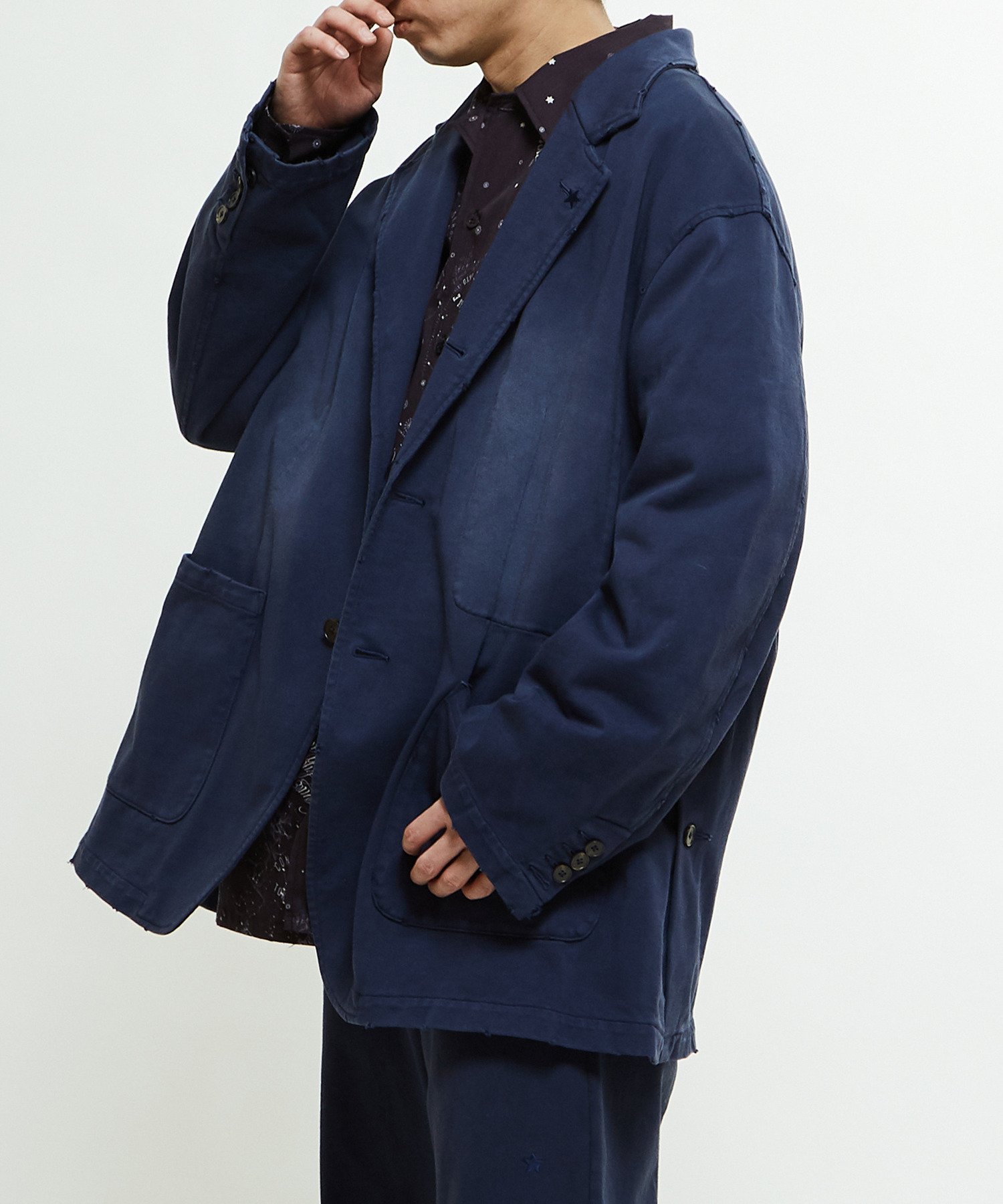 【コンバーストウキョウ/CONVERSE TOKYO】のPIGMENT DYE DISTRESSED TAILORED JACKET インテリア・キッズ・メンズ・レディースファッション・服の通販 founy(ファニー) 　ファッション　Fashion　レディースファッション　Fashion for Women　アウター　Coat / Outerwear Collection　レディースジャケット・軽アウター　Jackets　おすすめ　Recommended / Our Picks　カーゴパンツ　Cargo Pants, Utility Pants　スウェット / スエット　Sweatshirt, Sweatwear　ダメージ　Distressed, Destroyed　デニム　Denim, Jeans Material　パーカー　Hoodie, Parka　ボトム　Bottoms, Lower Wear　ユーズド　Used, Vintage-Look　リラックス　Relax, Relaxed Fit　ワイド　Wide, Wide Fit　エレガント 上品　Elegant　ネイビー|ID: prp329100004649602 ipo3291000000033584784