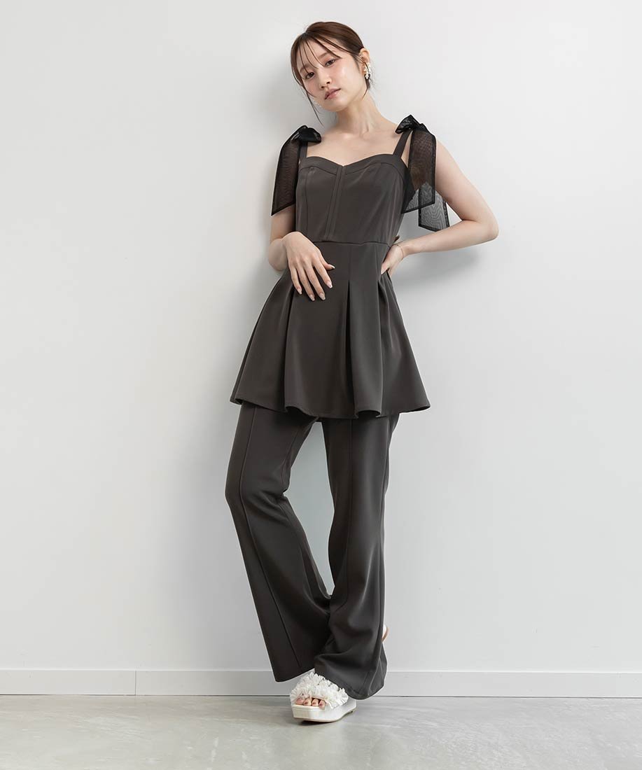 【ランダ/RANDA】のミニワンピース フレアパンツセットアップ インテリア・キッズ・メンズ・レディースファッション・服の通販 founy(ファニー) 　ファッション　Fashion　レディースファッション　Fashion for Women　セットアップ　Matching Sets　レディースパンツ・ボトムス　Pants & Trousers / Bottoms　シンプル　Simple, Minimal　セットアップ　Set-Up, Coordinated Outfit　センター　Center, Center Line　チュニック　Tunic, Long Top　ビスチェ　Bustier, Corset Top　フィット　Fit, Slim Fit　フレア　Flare, Flared　エレガント 上品　Elegant　GRAY|ID: prp329100004649663 ipo3291000000033586066