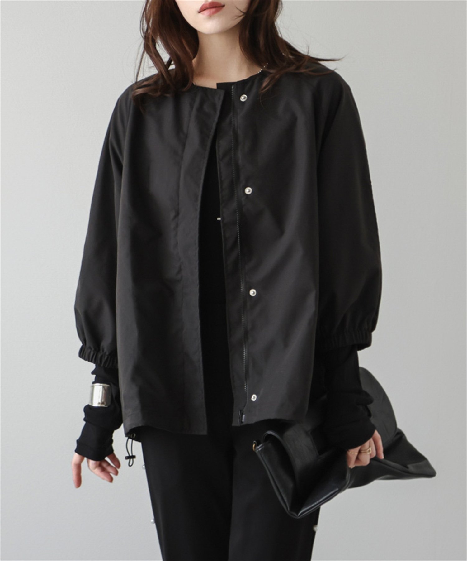【ラジュール/Lajour】のボリュームスリーブノーカラーブルゾン インテリア・キッズ・メンズ・レディースファッション・服の通販 founy(ファニー) 　ファッション　Fashion　レディースファッション　Fashion for Women　アウター　Coat / Outerwear Collection　ブルゾンジャケット・スポーティアウター　Blouson Jackets　トップス・カットソー　Cut & Sew Tops　ボリューム袖・フリルスリーブブラウス　Voluminous & Ruffle Sleeves / Puffy Sleeve Tops　スリーブ　Sleeve, Long Sleeve / Short Sleeve　フロント　Front, Front Design　ブルゾン　Blouson, Bomber Jacket　ブラック|ID: prp329100004649687 ipo3291000000033586474