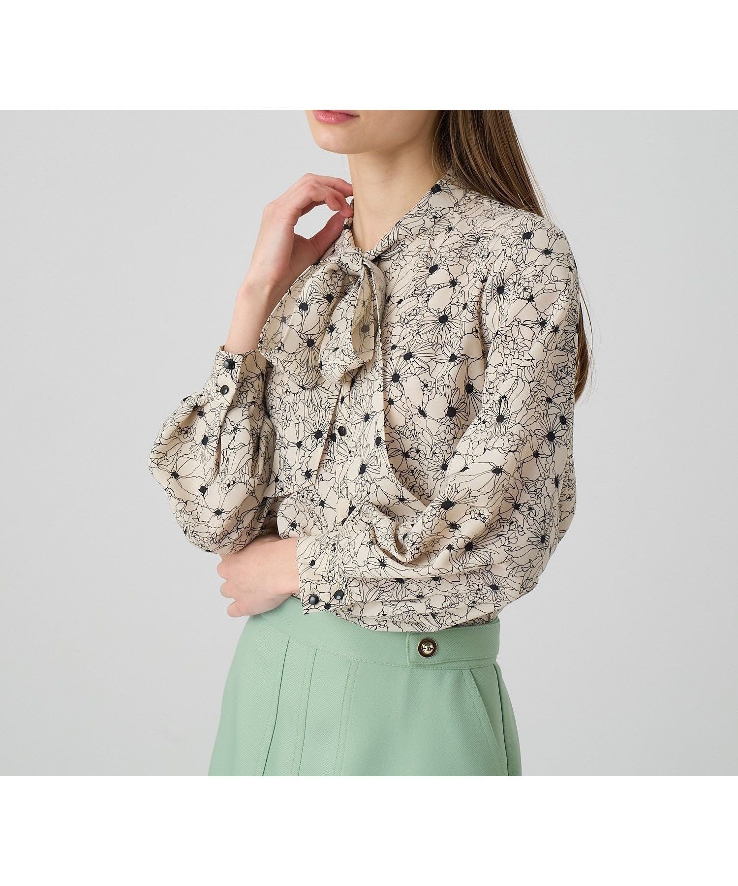 【アナイ/ANAYI】のドローイングフラワープリントタイブラウス 人気、トレンドファッション・服の通販 founy(ファニー) 　ファッション　Fashion　レディースファッション　Fashion for Women　トップス・カットソー　Cut & Sew Tops　シャツ・ブラウス・オフィスカジュアル　Elegant Blouses & Button-Ups　花柄・フラワープリント・モチーフ　Floral Prints & Motifs / Flower Pattern Tops　サテン　Satin, Glossy Fabric　シンプル　Simple, Minimal　ジョーゼット　Georgette, Semi-Sheer Fabric　フラワー　Flower, Floral　プリント　Print, Printed Pattern　リボン　Ribbon, Bow　エレガント 上品　Elegant　夏　Summer　S/S・春夏　SS, Spring/Summer, Warm Season　 other-1|ID: prp329100004649707 ipo3291000000033586871