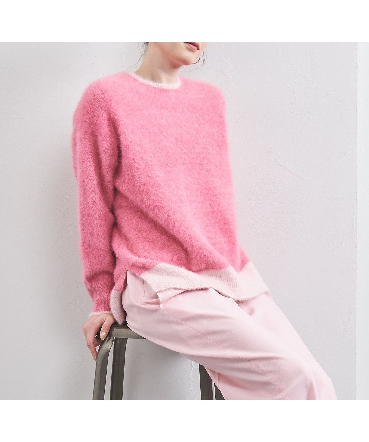 【ユナイテッドアローズ/UNITED ARROWS】のフォックスカシミヤ クルーネック ニット 24FW インテリア・キッズ・メンズ・レディースファッション・服の通販 founy(ファニー) 　ファッション　Fashion　レディースファッション　Fashion for Women　トップス・カットソー　Cut & Sew Tops　ニット　Knit Tops & Sweaters　カーディガン　Cardigan, Knitwear　軽量　Lightweight, Ultra Light　シンプル　Simple, Minimal　ジャカード／ジャガード　Jacquard, Woven Pattern　スリット　Slit, Slit Detail　セーター　Sweater, Knitwear　デニム　Denim, Jeans Material　フォックス　Fox, Fox Fur　ヘムライン　Hemline, Bottom Cut　ベスト　Vest, Waistcoat　ボックス　Boxy, Box Shape　ミドル　Middle Length, Mid Height　無地　Plain, Solid Color　ロング　Long, Long-Length　おすすめ　Recommended / Our Picks　その他3|ID: prp329100004649726 ipo3291000000033587433