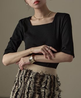 【ビーフラット/bflat】の【M-4L】リブスクエアネック 5分袖Tシャツ 人気、トレンドファッション・服の通販 founy(ファニー) ファッション Fashion レディースファッション Fashion for Women トップス・カットソー Cut & Sew Tops シャツ・ブラウス・オフィスカジュアル Elegant Blouses & Button-Ups ロングTシャツ・Tシャツ Longline T-Shirts & Tees おすすめ Recommended / Our Picks カーディガン Cardigan, Knitwear ジャケット Jacket, Outerwear スクエア Square, Square Shape デコルテ Décolleté, Neckline フィット Fit, Slim Fit ベーシック Basic, Essential 夏 Summer 無地 Plain, Solid Color |ID:prp329100004650091