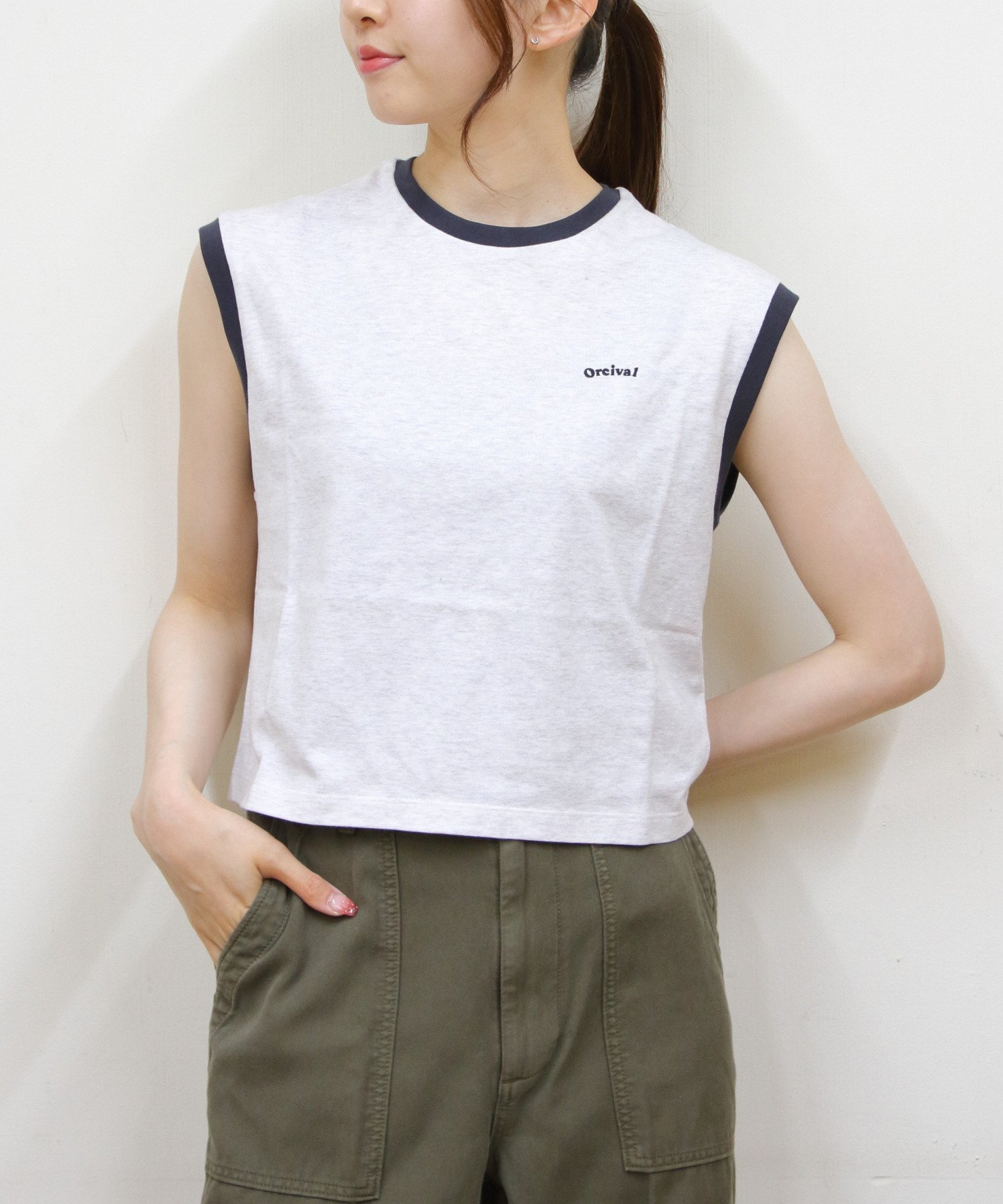 【ステップス/STEPS】のORCIVAL/EMBROIDERY SLEEVELESS T-SHIRT インテリア・キッズ・メンズ・レディースファッション・服の通販 founy(ファニー) 　ファッション　Fashion　レディースファッション　Fashion for Women　トップス・カットソー　Cut & Sew Tops　シャツ・ブラウス・オフィスカジュアル　Elegant Blouses & Button-Ups　ロングTシャツ・Tシャツ　Longline T-Shirts & Tees　ショート　Short, Short Length　ノースリーブ　Sleeveless, No-Sleeve　バランス　Balance, Style Balance　ボックス　Boxy, Box Shape　人気　Popular, Best Seller　夏　Summer　WHITE|ID: prp329100004650150 ipo3291000000033593101