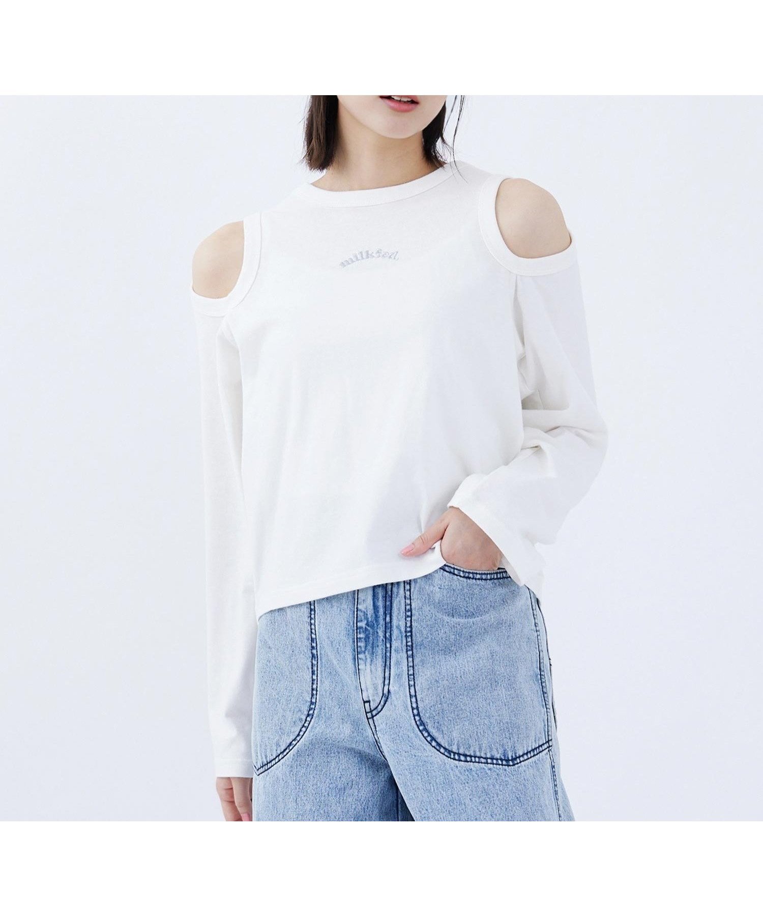 【ミルクフェド/MILKFED.】のOPEN SHOULDER LS TOP インテリア・キッズ・メンズ・レディースファッション・服の通販 founy(ファニー) 　ファッション　Fashion　レディースファッション　Fashion for Women　ワンピース　Dresses　インナー　Innerwear　カットソー　Cut and Sewn Top　コンパクト　Compact, Small Size　サロペット　Overalls, Salopette　スリーブ　Sleeve, Long Sleeve / Short Sleeve　トレンド　Trend, Trending Now　バランス　Balance, Style Balance　ワンポイント　One Point, Statement Accent　台形　A-Line, Trapezoid Shape　長袖　Long Sleeve, Full Sleeve　WHITE|ID: prp329100004650192 ipo3291000000033593431