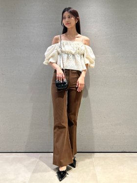 【スナイデル/SNIDEL】 【STYLEUPPANTS】ハイウエストフレア人気、トレンドファッション・服の通販 founy(ファニー) ファッション Fashion レディースファッション Fashion for Women パンツ Pants & Trousers インディゴ Indigo Denim ウェーブ Wavy Pattern ウォッシュ Washed Finish クラシック Classic, Timeless Style コーデュロイ Corduroy, Cord Fabric ストレッチ Stretch, Stretchy Fabric デニム Denim, Jeans Material 定番 Standard, Basic Item 人気 Popular, Best Seller フィット Fit, Slim Fit フレア Flare, Flared フロント Front, Front Design ポケット Pocket, Pocket Detail おすすめ Recommended / Our Picks |ID:prp329100004650223