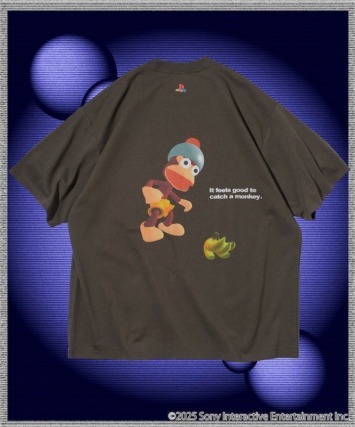 【フリークスストア/FREAK'S STORE】のサルゲッチュ バックプリント TEE インテリア・キッズ・メンズ・レディースファッション・服の通販 founy(ファニー) 　ファッション　Fashion　レディースファッション　Fashion for Women　バッグ　Bags　カーゴパンツ　Cargo Pants, Utility Pants　キャラクター　Character, Licensed Characters　キーホルダー　Keychain, Key Holder　グラフィック　Graphic, Graphic Design　コレクション　Collection, Seasonal Line　シンプル　Simple, Minimal　デニム　Denim, Jeans Material　定番　Standard, Basic Item　人気　Popular, Best Seller　フィット　Fit, Slim Fit　プリント　Print, Printed Pattern　ボトム　Bottoms, Lower Wear　レギュラー　Regular, Standard Fit　S/S・春夏　SS, Spring/Summer, Warm Season　おすすめ　Recommended / Our Picks　夏　Summer　2025年　2025　2025春夏・S/S　Spring/Summer 2025 SS25　チャコールグレー|ID: prp329100004650231 ipo3291000000033594017
