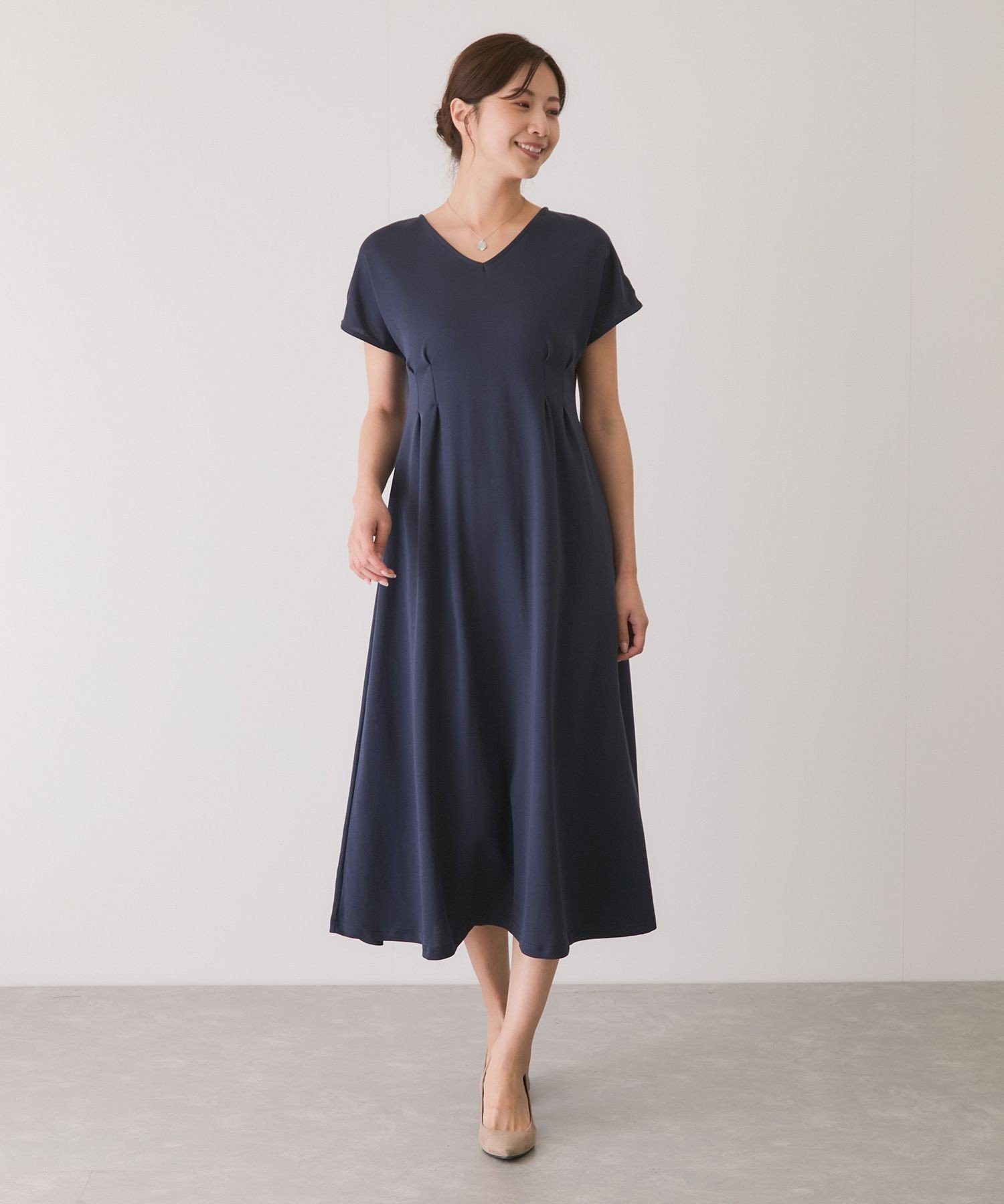 【ジャイロ/JAYRO】のポンチウエストタックフレアーワンピース インテリア・キッズ・メンズ・レディースファッション・服の通販 founy(ファニー) 　ファッション　Fashion　レディースファッション　Fashion for Women　ワンピース　Dresses　春　Spring　カーディガン　Cardigan, Knitwear　切替　Switching, Contrast Panel　サンダル　Sandals, Summer Shoes　シンプル　Simple, Minimal　ジャケット　Jacket, Outerwear　スニーカー　Sneakers, Trainers　フレア　Flare, Flared　ポケット　Pocket, Pocket Detail　無地　Plain, Solid Color　ロング　Long, Long-Length　S/S・春夏　SS, Spring/Summer, Warm Season　おすすめ　Recommended / Our Picks　夏　Summer　ビジネス 仕事 通勤　Business / Work / Commuting　ネイビー(40)|ID: prp329100004650468 ipo3291000000033596898