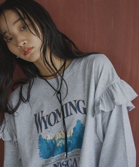 【コーエン/COEN】のスーベニアプリントフリルロングスリーブTシャツ 人気、トレンドファッション・服の通販 founy(ファニー) ファッション Fashion レディースファッション Fashion for Women トップス・カットソー Cut & Sew Tops シャツ・ブラウス・オフィスカジュアル Elegant Blouses & Button-Ups ロングTシャツ・Tシャツ Longline T-Shirts & Tees カーディガン Cardigan, Knitwear フリル Frill, Ruffle プリント Print, Printed Pattern ロング Long, Long-Length ヴィンテージ Vintage Style 冬 Winter / This Winter 秋 Autumn |ID:prp329100004650490