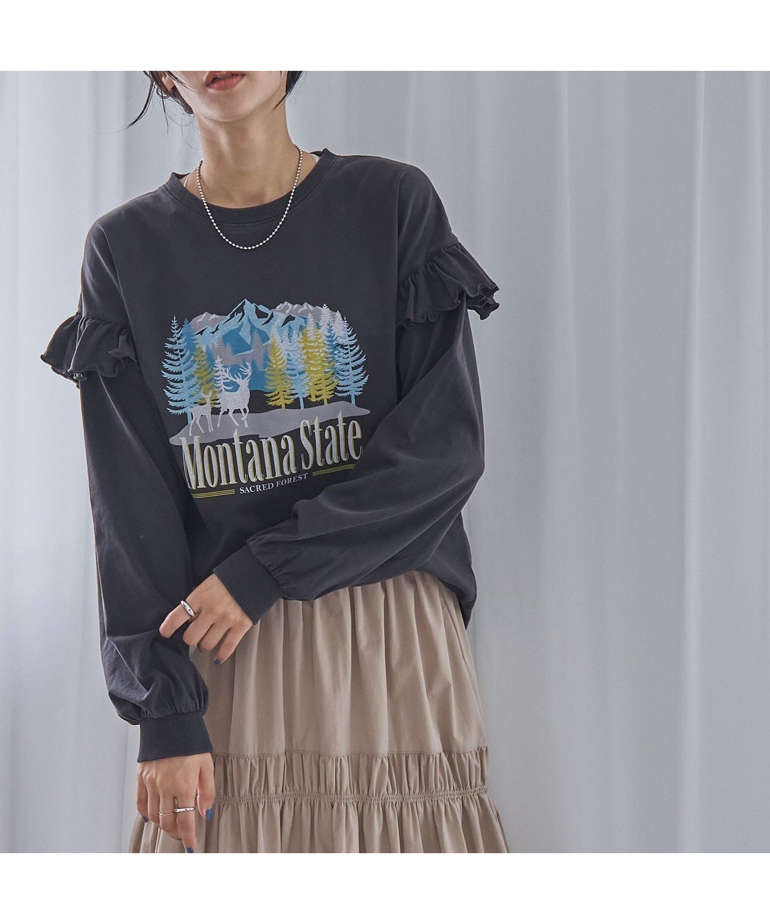 【コーエン/COEN】のスーベニアプリントフリルロングスリーブTシャツ インテリア・キッズ・メンズ・レディースファッション・服の通販 founy(ファニー) 　ファッション　Fashion　レディースファッション　Fashion for Women　トップス・カットソー　Cut & Sew Tops　シャツ・ブラウス・オフィスカジュアル　Elegant Blouses & Button-Ups　ロングTシャツ・Tシャツ　Longline T-Shirts & Tees　カーディガン　Cardigan, Knitwear　フリル　Frill, Ruffle　プリント　Print, Printed Pattern　ロング　Long, Long-Length　ヴィンテージ　Vintage Style　冬　Winter / This Winter　秋　Autumn　DK.GRAY|ID: prp329100004650490 ipo3291000000033597163