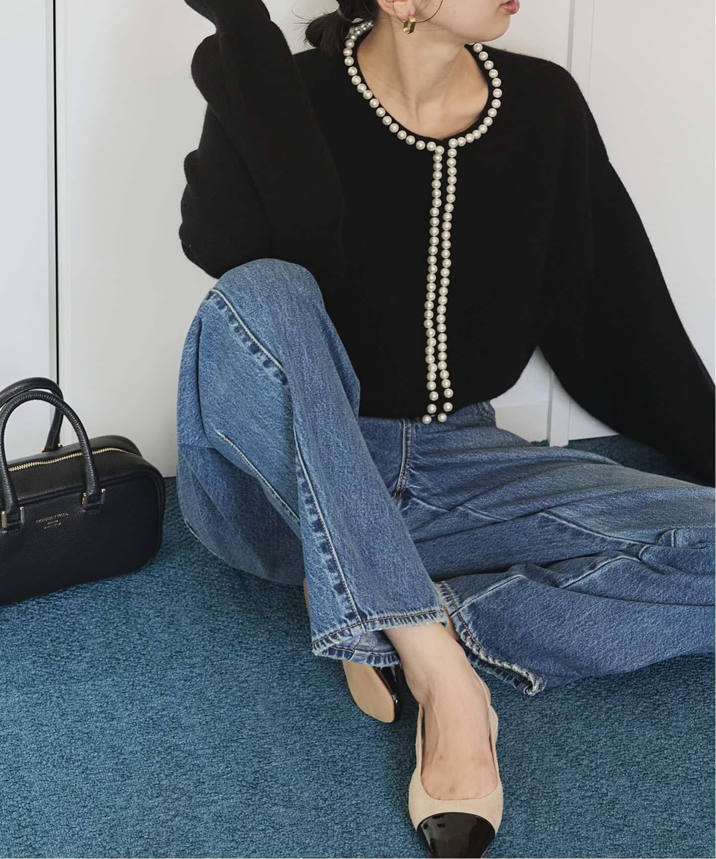 【スローブ イエナ/SLOBE IENA】のパールカーディガン インテリア・キッズ・メンズ・レディースファッション・服の通販 founy(ファニー) 　ファッション　Fashion　レディースファッション　Fashion for Women　トップス・カットソー　Cut & Sew Tops　カーディガン・羽織り　Layered Style Cardigans　2025年　2025　2025-2026秋冬・A/W　Autumn/Winter 2025–26 AW25–26　おすすめ　Recommended / Our Picks　カーディガン　Cardigan, Knitwear　ショート　Short, Short Length　デニム　Denim, Jeans Material　バランス　Balance, Style Balance　パール　Pearl, Pearl Accent　フォルム　Silhouette, Form　A/W・秋冬　Autumn/Winter　ブラック|ID: prp329100004650516 ipo3291000000033988096