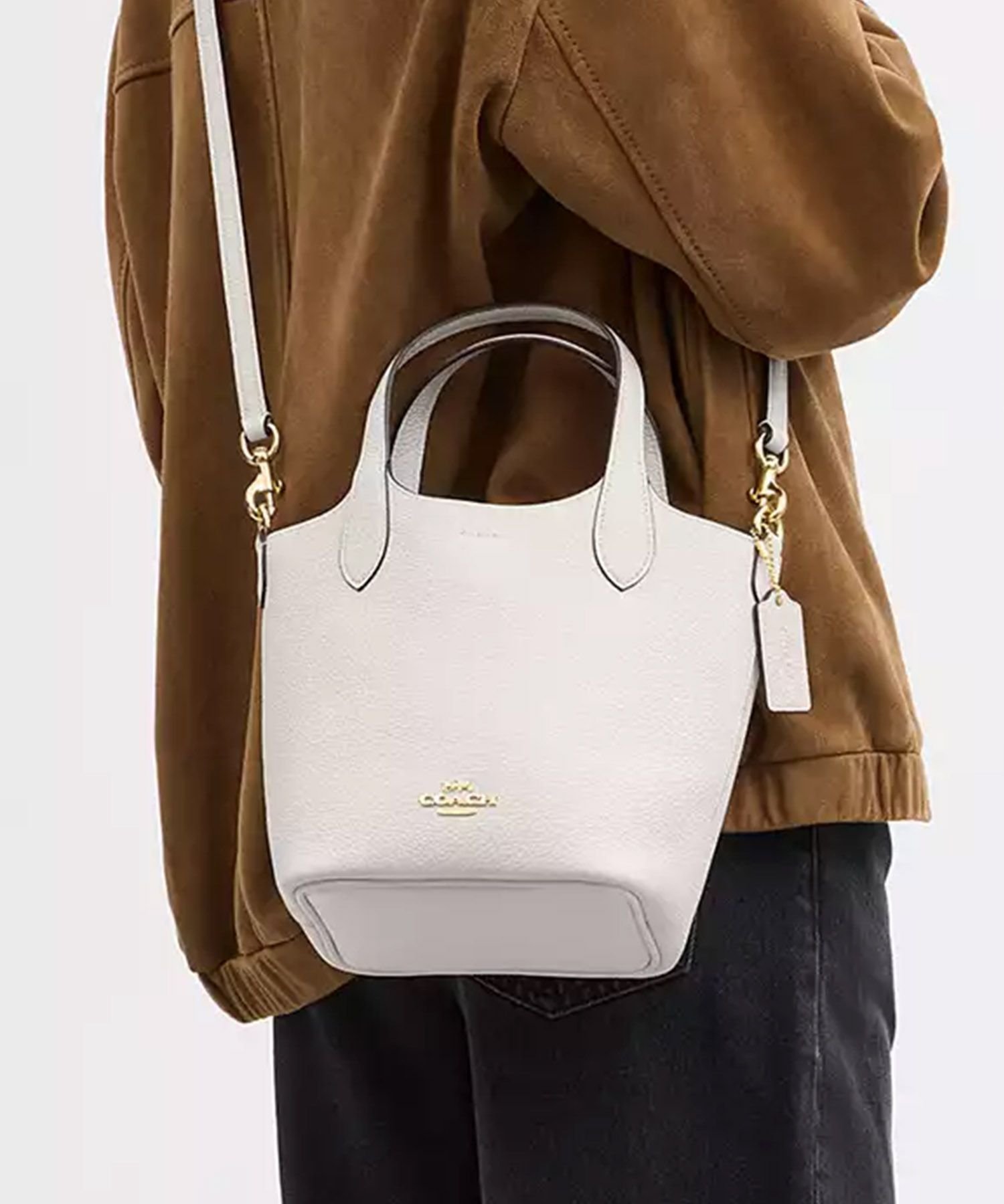 【コーチ/COACH】の【公式】ハンナ バケット バッグ インテリア・キッズ・メンズ・レディースファッション・服の通販 founy(ファニー) 　ファッション　Fashion　レディースファッション　Fashion for Women　バッグ　Bags　マグネット　Magnet, Magnetic Closure　ラップ　Wrap, Wrap Design　WHITE|ID: prp329100004650553 ipo3291000000033598128