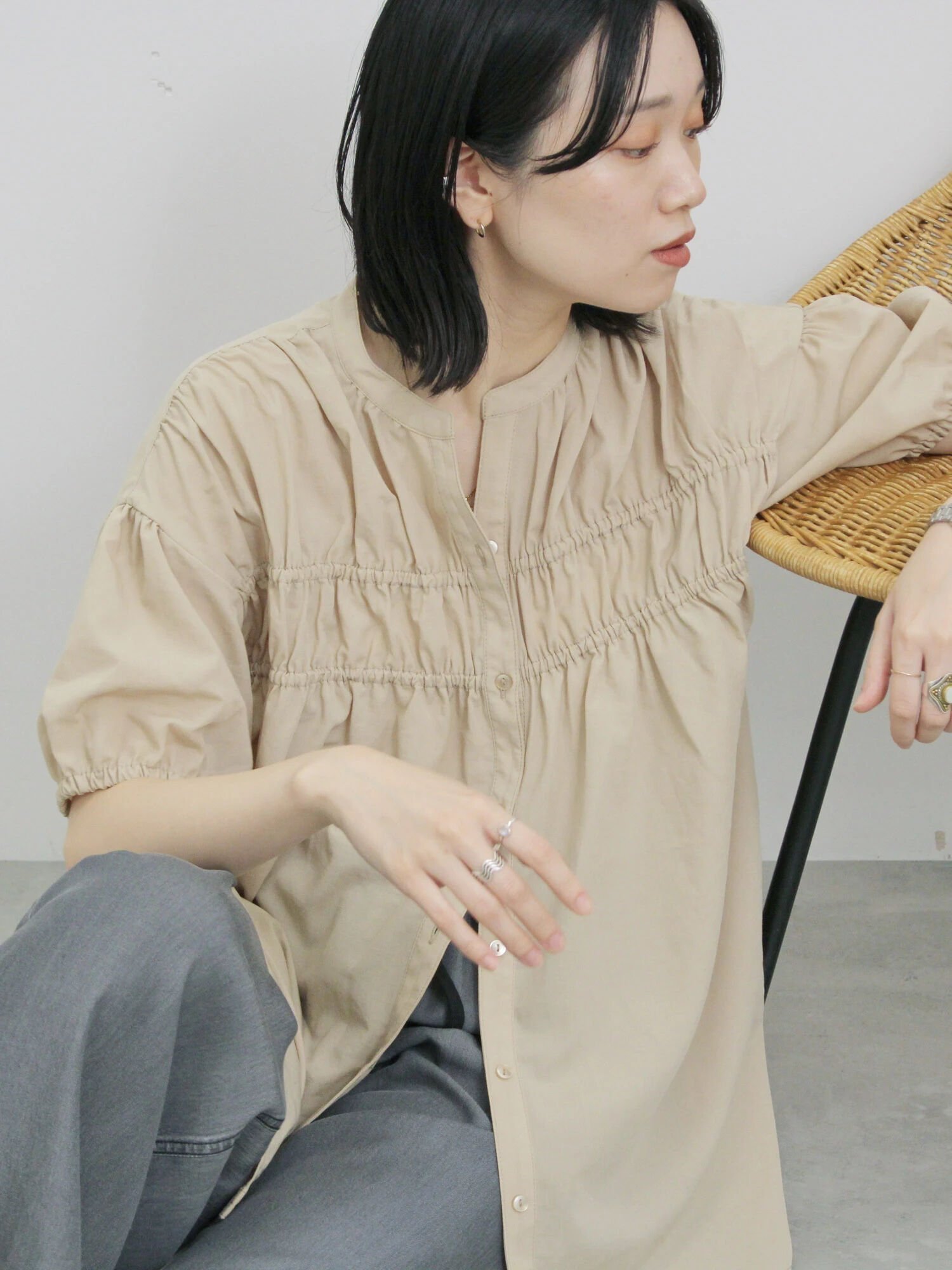 【サマンサモスモス/Samansa Mos2】のシャーリングチュニック インテリア・キッズ・メンズ・レディースファッション・服の通販 founy(ファニー) 　ファッション　Fashion　レディースファッション　Fashion for Women　トップス・カットソー　Cut & Sew Tops　シャーリング　Shirring, Ruched　シンプル　Simple, Minimal　スリーブ　Sleeve, Long Sleeve / Short Sleeve　チュニック　Tunic, Long Top　ドレープ　Drape, Draping Fabric　ライトベージュ|ID: prp329100004650580 ipo3291000000033598732