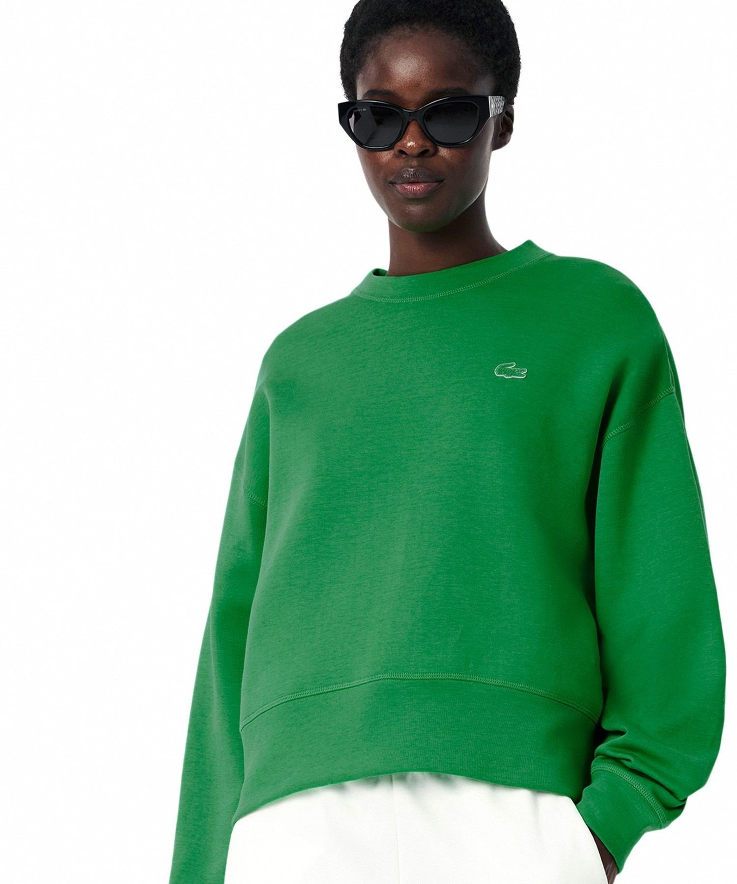 【ラコステ/LACOSTE】のクロップド丈 オーバーサイズクルーネックスウェット トレーナー インテリア・キッズ・メンズ・レディースファッション・服の通販 founy(ファニー) 　ファッション　Fashion　レディースファッション　Fashion for Women　トップス・カットソー　Cut & Sew Tops　レディースパーカー・カジュアルフーディー　Casual Hoodies & Sweatshirts　スウェット・クルーネックトップス　Sweatshirts & Crewnecks / Relaxed Fit Sweat Tops　クロップド　Cropped, Short Length　シンプル　Simple, Minimal　スウェット / スエット　Sweatshirt, Sweatwear　セットアップ　Set-Up, Coordinated Outfit　トレーナー　Sweatshirt, Trainer　ラバー　Rubber, Rubber Sole　ワイド　Wide, Wide Fit　グリーン|ID: prp329100004650666 ipo3291000000033599902