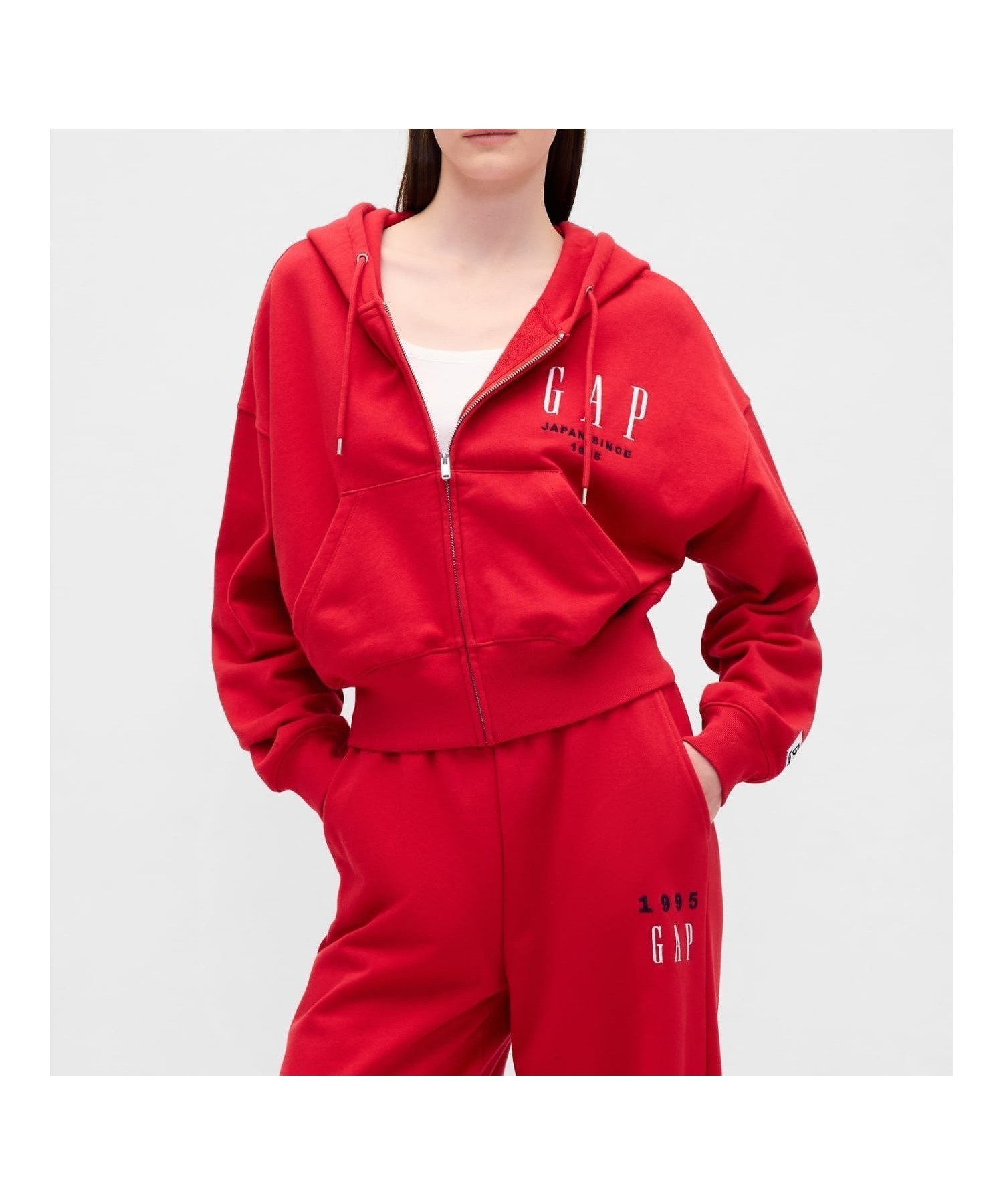 【ギャップ/GAP】の30th アニバーサリー ヘビーウェイト フレンチテリー GAPロゴ ジップアップパーカー インテリア・キッズ・メンズ・レディースファッション・服の通販 founy(ファニー) 　ファッション　Fashion　レディースファッション　Fashion for Women　トップス・カットソー　Cut & Sew Tops　レディースパーカー・カジュアルフーディー　Casual Hoodies & Sweatshirts　ショート　Short, Short Length　ダウン　Down, Puffer　ドローコード　Drawcord, Drawstring Cord　長袖　Long Sleeve, Full Sleeve　フィット　Fit, Slim Fit　フレンチ　French, French Style　フロント　Front, Front Design　ポケット　Pocket, Pocket Detail　ループ　Loop, Loop Knit　おすすめ　Recommended / Our Picks　MODERN_RED|ID: prp329100004650777 ipo3291000000033714789