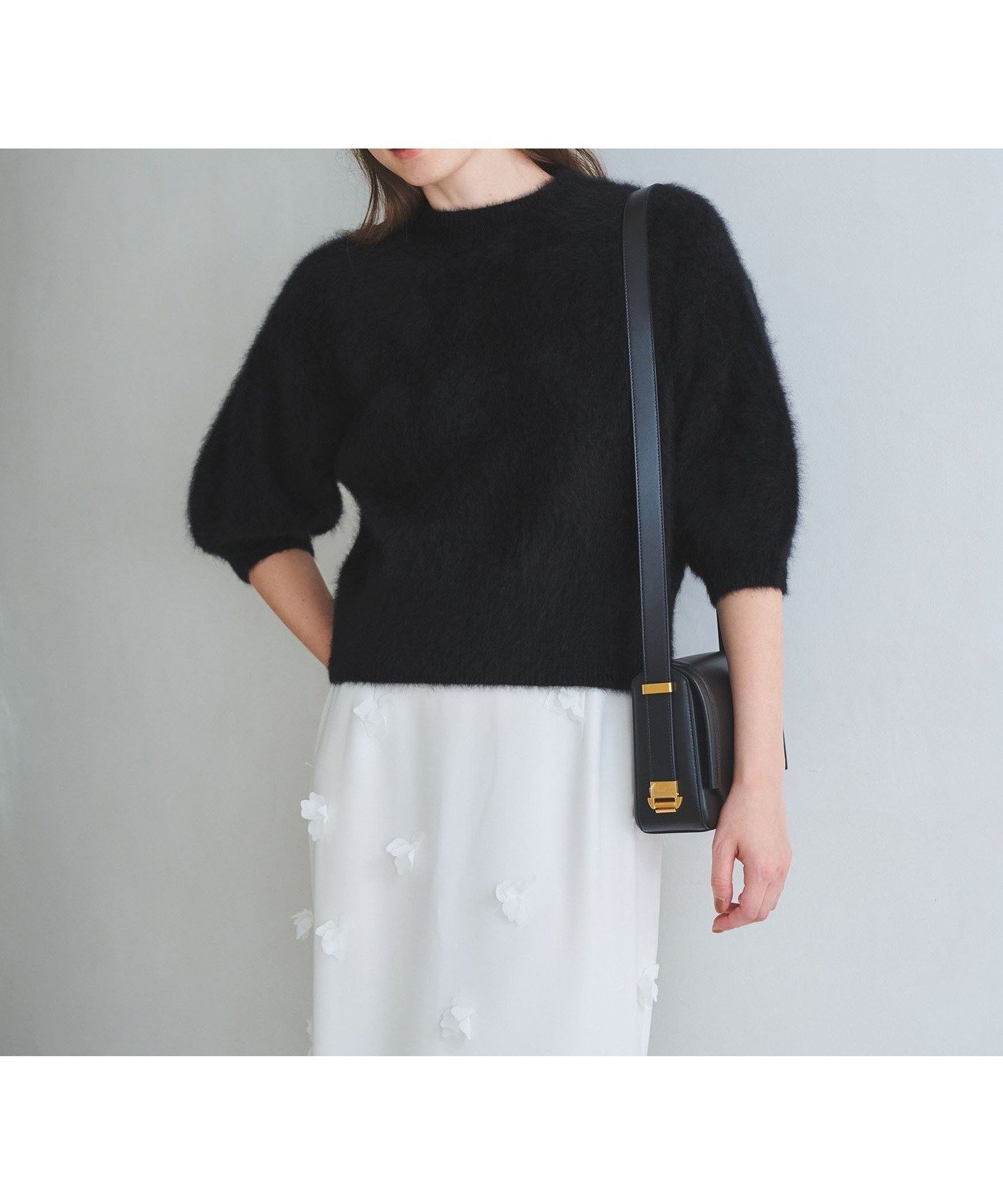 【ユナイテッドアローズ/UNITED ARROWS】のフォックスカシミヤ パフ ハーフスリーブ ニット インテリア・キッズ・メンズ・レディースファッション・服の通販 founy(ファニー) 　ファッション　Fashion　レディースファッション　Fashion for Women　トップス・カットソー　Cut & Sew Tops　ニット　Knit Tops & Sweaters　インナー　Innerwear　エレガント 上品　Elegant　カーディガン　Cardigan, Knitwear　軽量　Lightweight, Ultra Light　ショート　Short, Short Length　スパンコール　Sequins, Sequin Embellishment　スリーブ　Sleeve, Long Sleeve / Short Sleeve　ハーフ　Half, Half-Length　バランス　Balance, Style Balance　フォックス　Fox, Fox Fur　ベスト　Vest, Waistcoat　BLACK|ID: prp329100004650782 ipo3291000000033988753