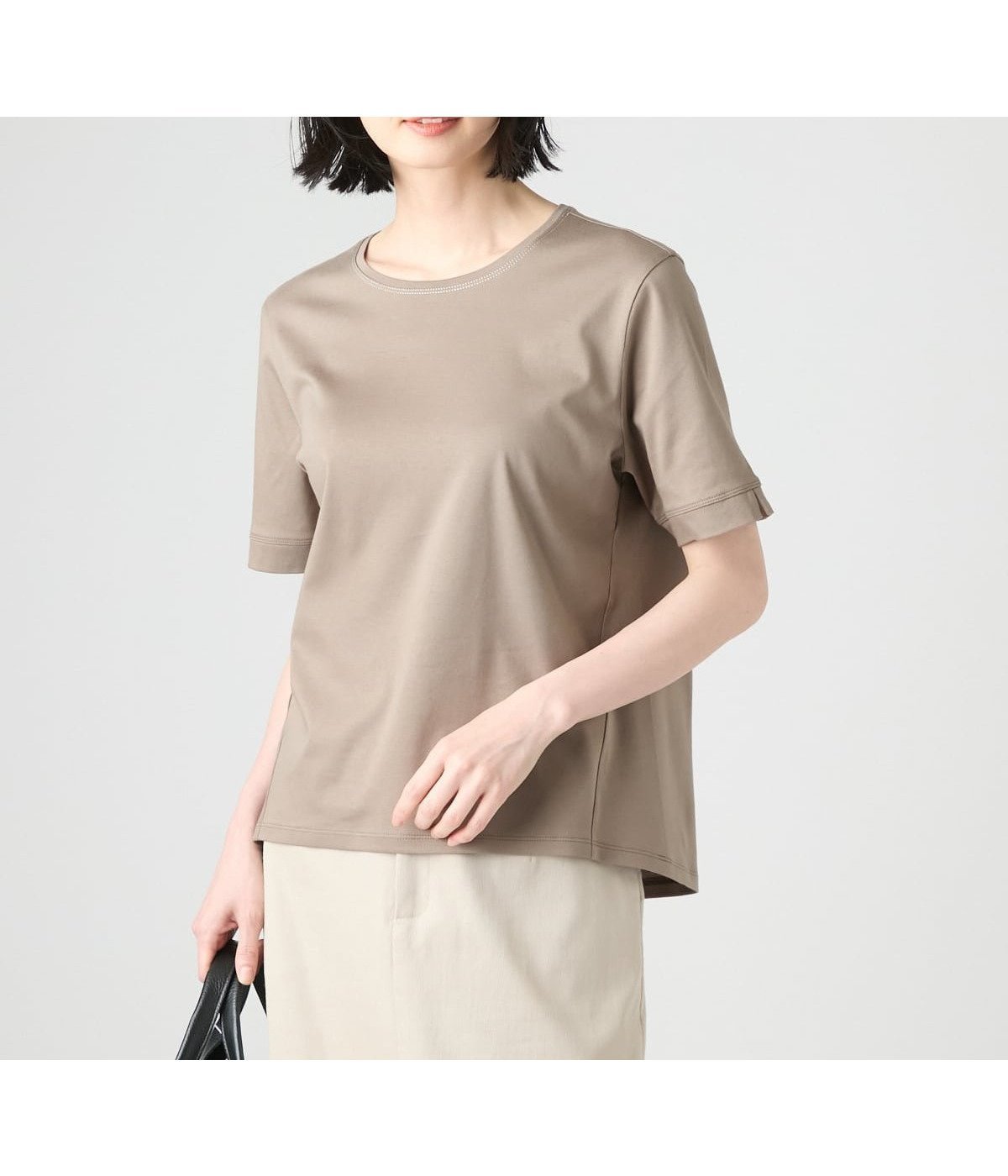 【ニューヨーカー/NEWYORKER】の【接触冷感】コットンスムース 半袖ラメステッチTシャツ インテリア・キッズ・メンズ・レディースファッション・服の通販 founy(ファニー) 　ファッション　Fashion　レディースファッション　Fashion for Women　トップス・カットソー　Cut & Sew Tops　シャツ・ブラウス・オフィスカジュアル　Elegant Blouses & Button-Ups　ロングTシャツ・Tシャツ　Longline T-Shirts & Tees　インナー　Innerwear　春　Spring　カットソー　Cut and Sewn Top　シンプル　Simple, Minimal　スリット　Slit, Slit Detail　ベーシック　Basic, Essential　ボトム　Bottoms, Lower Wear　半袖　Short Sleeve, Half Sleeve　S/S・春夏　SS, Spring/Summer, Warm Season　おすすめ　Recommended / Our Picks　夏　Summer　カーキグリーン|ID: prp329100004650875 ipo3291000000033601809
