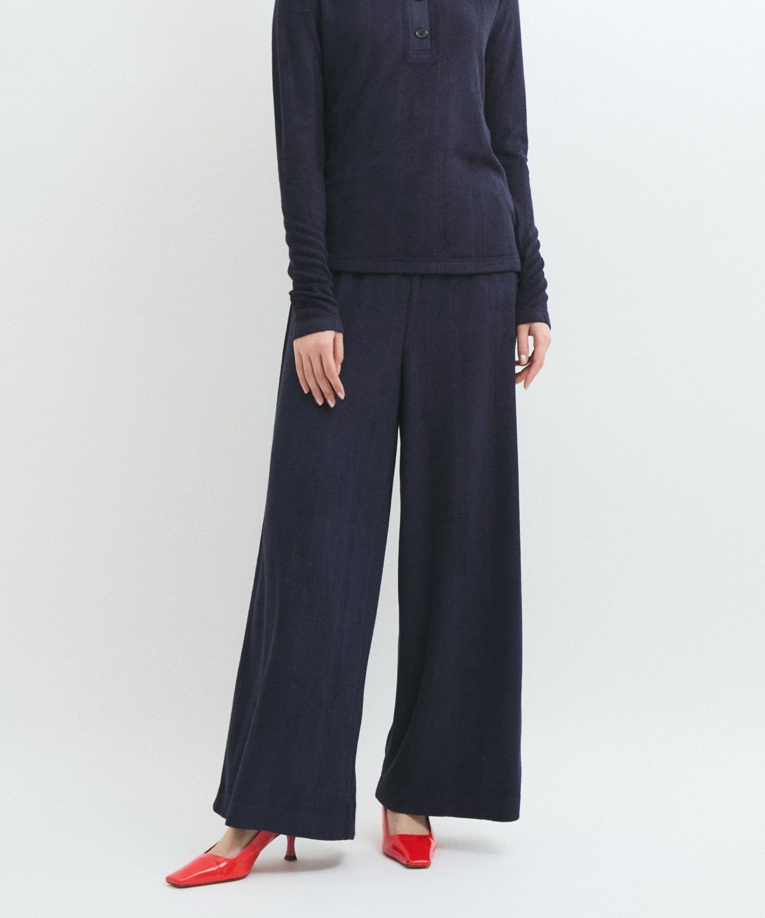 【アダム エ ロペ/ADAM ET ROPE'】の【Miller for ADAM ET ROPE 】別注パイルPANTS インテリア・キッズ・メンズ・レディースファッション・服の通販 founy(ファニー) 　ファッション　Fashion　レディースファッション　Fashion for Women　パンツ　Pants & Trousers　春　Spring　ポロシャツ　Polo Shirt, Collared Tee　別注　Limited Edition, Custom Order　リラックス　Relax, Relaxed Fit　S/S・春夏　SS, Spring/Summer, Warm Season　おすすめ　Recommended / Our Picks　夏　Summer　2025年　2025　2025春夏・S/S　Spring/Summer 2025 SS25　ネイビー(40)|ID: prp329100004651262 ipo3291000000033607395