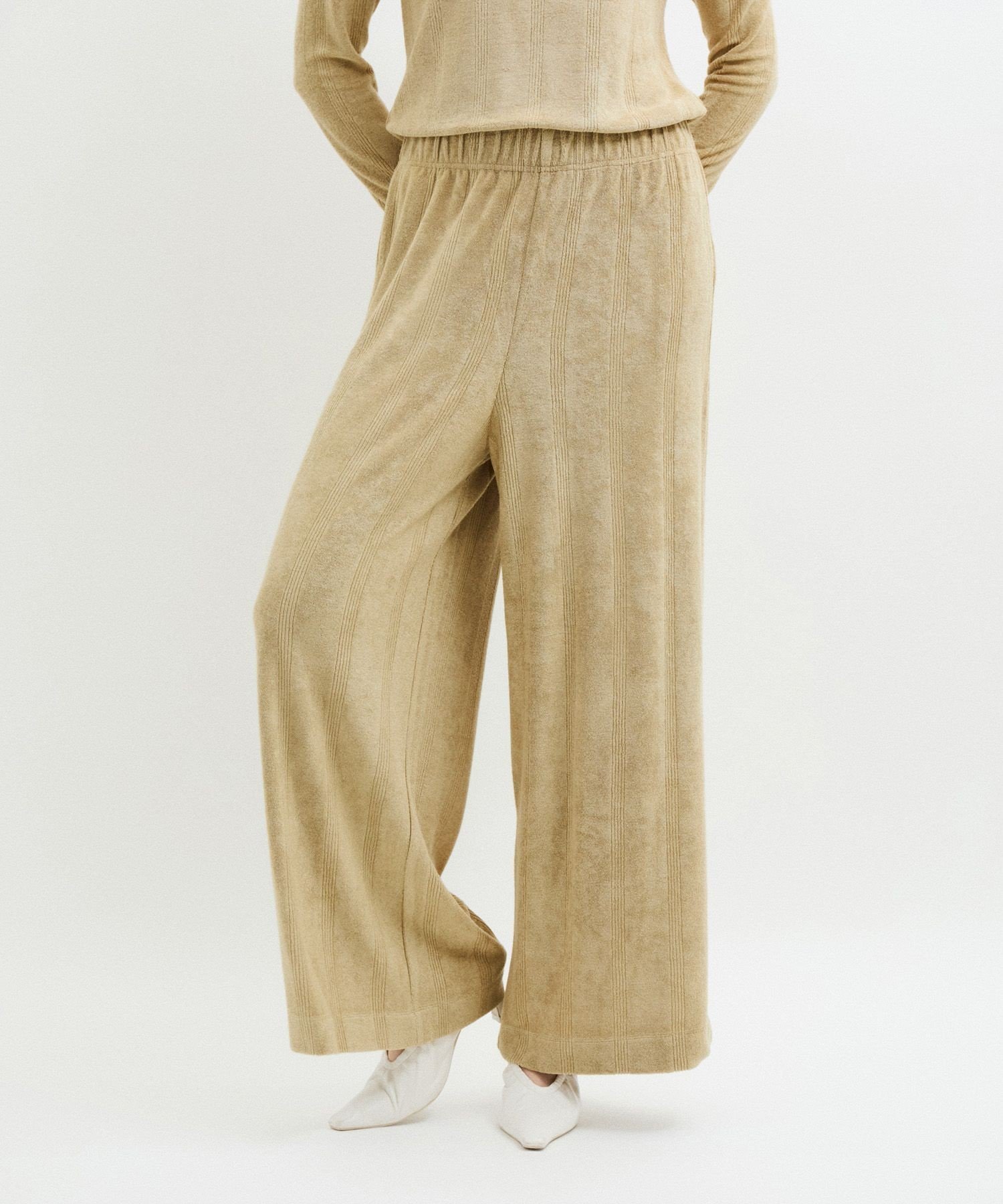 【アダム エ ロペ/ADAM ET ROPE'】の【Miller for ADAM ET ROPE 】別注パイルPANTS インテリア・キッズ・メンズ・レディースファッション・服の通販 founy(ファニー) 　ファッション　Fashion　レディースファッション　Fashion for Women　パンツ　Pants & Trousers　春　Spring　ポロシャツ　Polo Shirt, Collared Tee　別注　Limited Edition, Custom Order　リラックス　Relax, Relaxed Fit　S/S・春夏　SS, Spring/Summer, Warm Season　おすすめ　Recommended / Our Picks　夏　Summer　2025年　2025　2025春夏・S/S　Spring/Summer 2025 SS25　ベージュ(27)|ID: prp329100004651262 ipo3291000000033607396