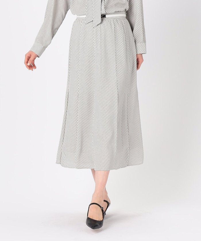 【コムサ/COMME CA】の【セットアップ対応】バックサテンアムンゼン幾何小紋柄 スカート インテリア・キッズ・メンズ・レディースファッション・服の通販 founy(ファニー) https://founy.com/ ファッション Fashion レディースファッション Fashion for Women セットアップ Matching Sets スカート・ミニ/ミディ/マキシ Skirts / Mini, Midi & Maxi Skirts バッグ Bags ギャザー Gathered, Ruffled セットアップ Set-Up, Coordinated Outfit プリント Print, Printed Pattern マーメイド Mermaid, Fishtail Silhouette ビジネス 仕事 通勤 Business / Work / Commuting 無地 Plain, Solid Color |ID: prp329100004651443 ipo3291000000033608483