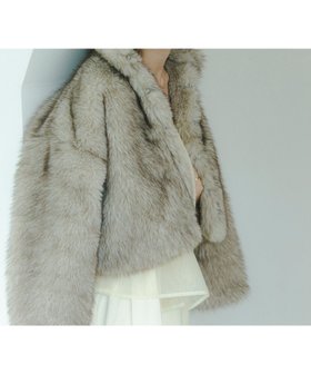 【カロリナ グレイサー/CAROLINA GLASER】のMai / ファーコート 人気、トレンドファッション・服の通販 founy(ファニー) ファッション Fashion レディースファッション Fashion for Women アウター Coat / Outerwear Collection コート・ロングコート・ピーコート Long Coats, Peacoats & More なめらか Smooth, Silky Texture エレガント 上品 Elegant ショート Short, Short Length スタンド Stand Collar, Upright Stand スペシャル Special, Limited Edition バランス Balance, Style Balance ポケット Pocket, Pocket Detail |ID:prp329100004651644