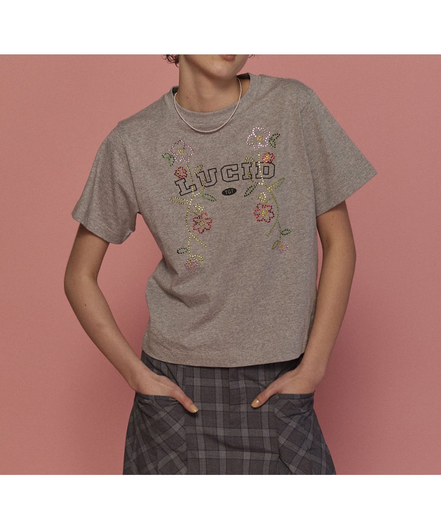 【メゾンスペシャル/MAISON SPECIAL】のLUCID Glitter Flower T-shirt インテリア・キッズ・メンズ・レディースファッション・服の通販 founy(ファニー) 　ファッション　Fashion　レディースファッション　Fashion for Women　トップス・カットソー　Cut & Sew Tops　シャツ・ブラウス・オフィスカジュアル　Elegant Blouses & Button-Ups　ロングTシャツ・Tシャツ　Longline T-Shirts & Tees　インナー　Innerwear　カットソー　Cut and Sewn Top　ジャケット　Jacket, Outerwear　ストーン　Stone, Gem-Like　プリント　Print, Printed Pattern　モチーフ　Motif, Design Theme　ロング　Long, Long-Length　半袖　Short Sleeve, Half Sleeve　夏　Summer　春　Spring　長袖　Long Sleeve, Full Sleeve　GRY|ID: prp329100004651774 ipo3291000000033613602