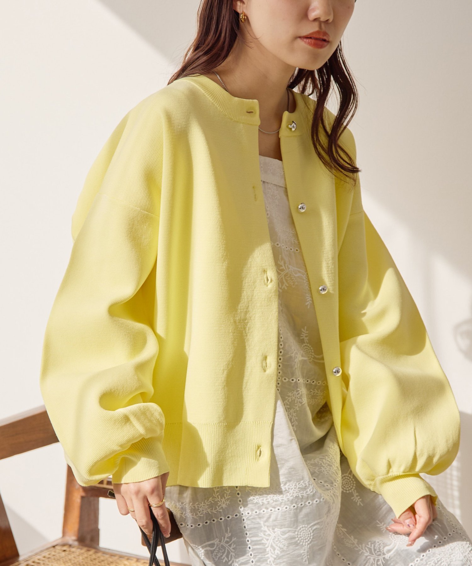 【ディスコート/Discoat】のメタル釦スポンディッシュカーディガン《WEB限定カラーあり》 インテリア・キッズ・メンズ・レディースファッション・服の通販 founy(ファニー) 　ファッション　Fashion　レディースファッション　Fashion for Women　トップス・カットソー　Cut & Sew Tops　カーディガン・羽織り　Layered Style Cardigans　カーディガン　Cardigan, Knitwear　キャミソール　Camisole, Spaghetti Strap Top　キャミワンピース　Cami Dress, Slip Dress　スウェット / スエット　Sweatshirt, Sweatwear　スラックス　Slacks, Dress Pants　タートル　Turtleneck, Turtle Collar　タートルネック　Turtleneck, High Neck　デニム　Denim, Jeans Material　トレンド　Trend, Trending Now　人気　Popular, Best Seller　羽織　Haori, Light Jacket　メタル　Metal, Metal Parts　おすすめ　Recommended / Our Picks　イエロー|ID: prp329100004652481 ipo3291000000035537260